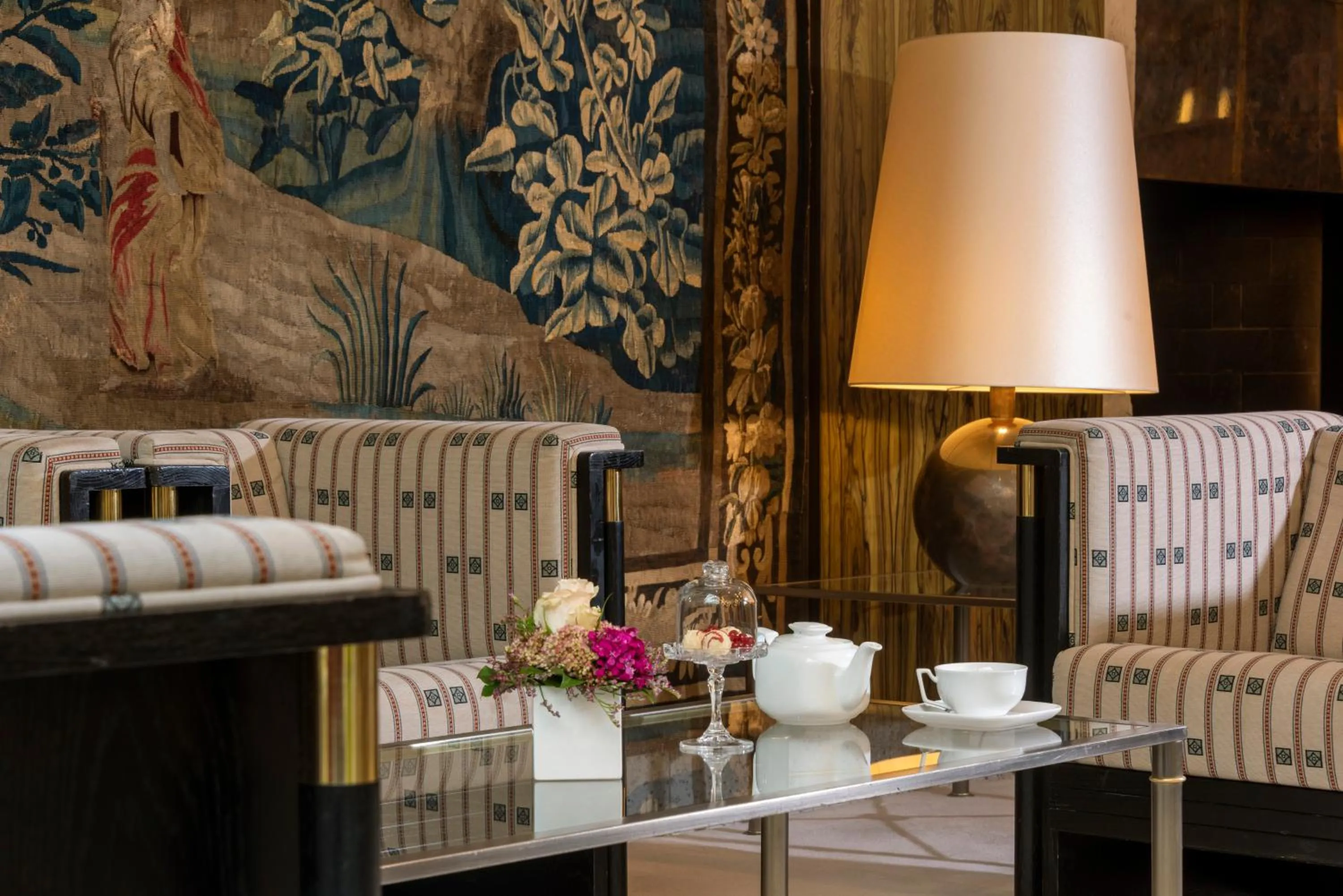 Lobby or reception in Best Western Premier Grand Hotel Russischer Hof