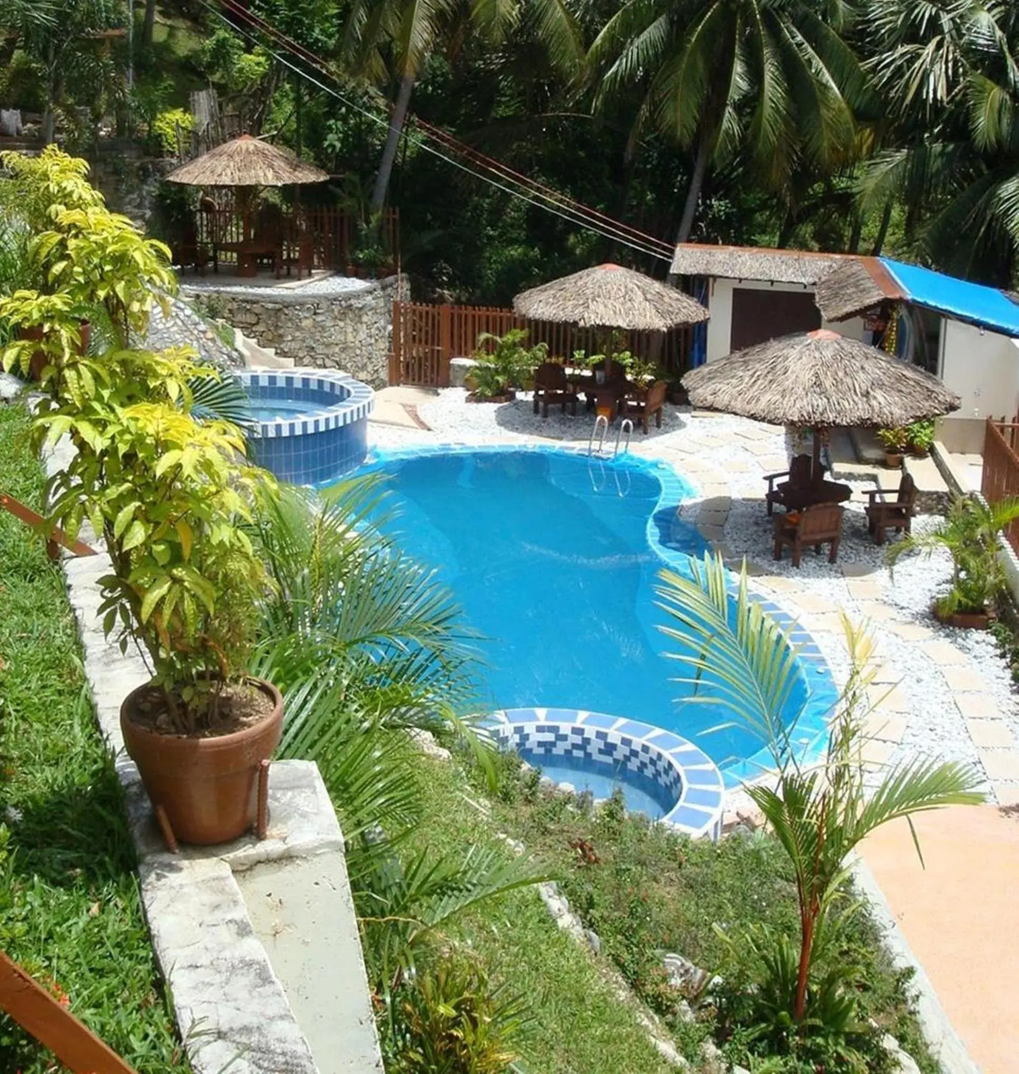 Swimming pool in Tribal Hills Mountain Resort Swimming pool in Tribal Hills Mountain Resort