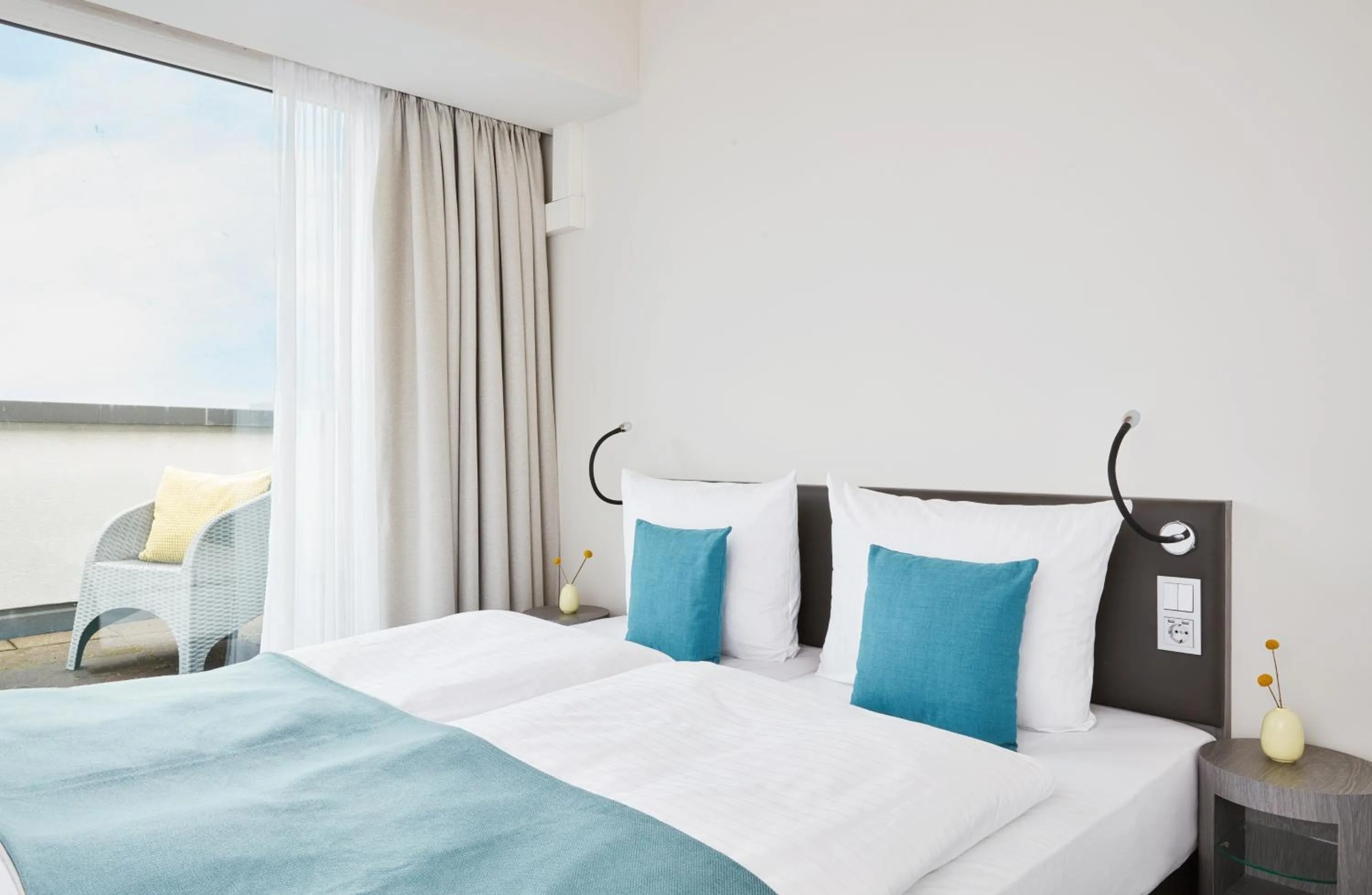 Bedroom, Bed in Living Hotel Nürnberg