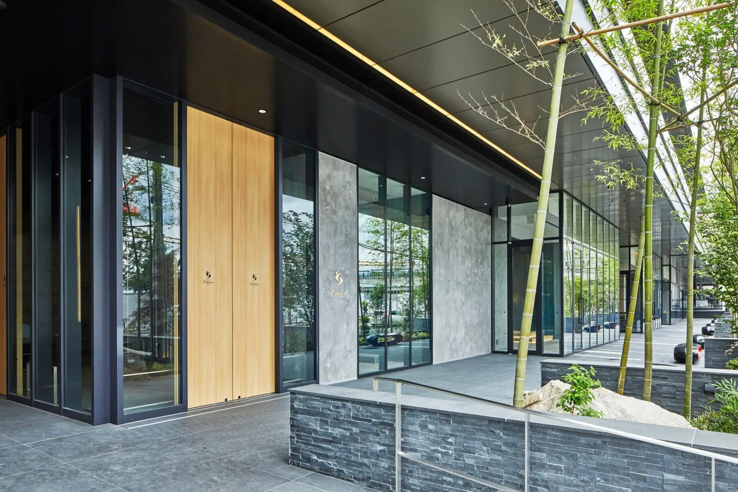 Facade/entrance in Hotel Emion Kyoto Facade/entrance in Hotel Emion Kyoto