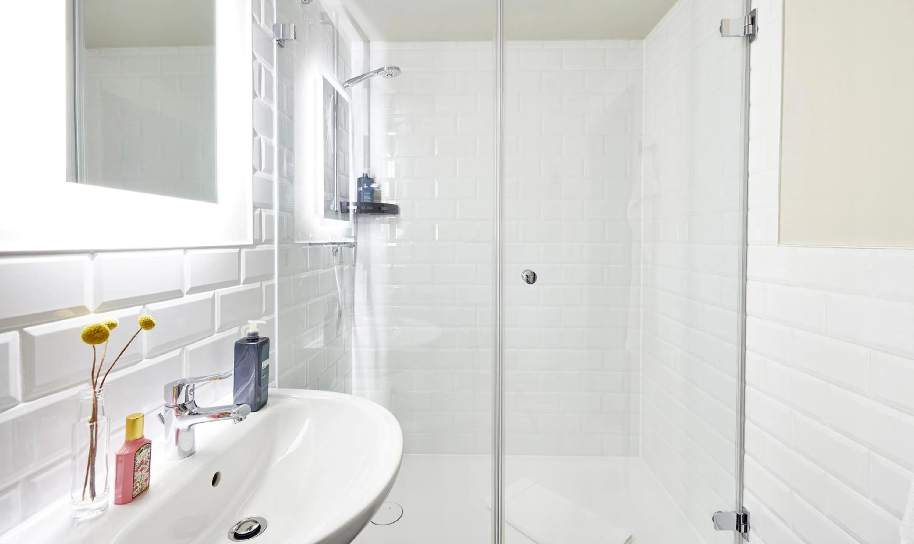 Shower in Living Hotel am Olympiapark