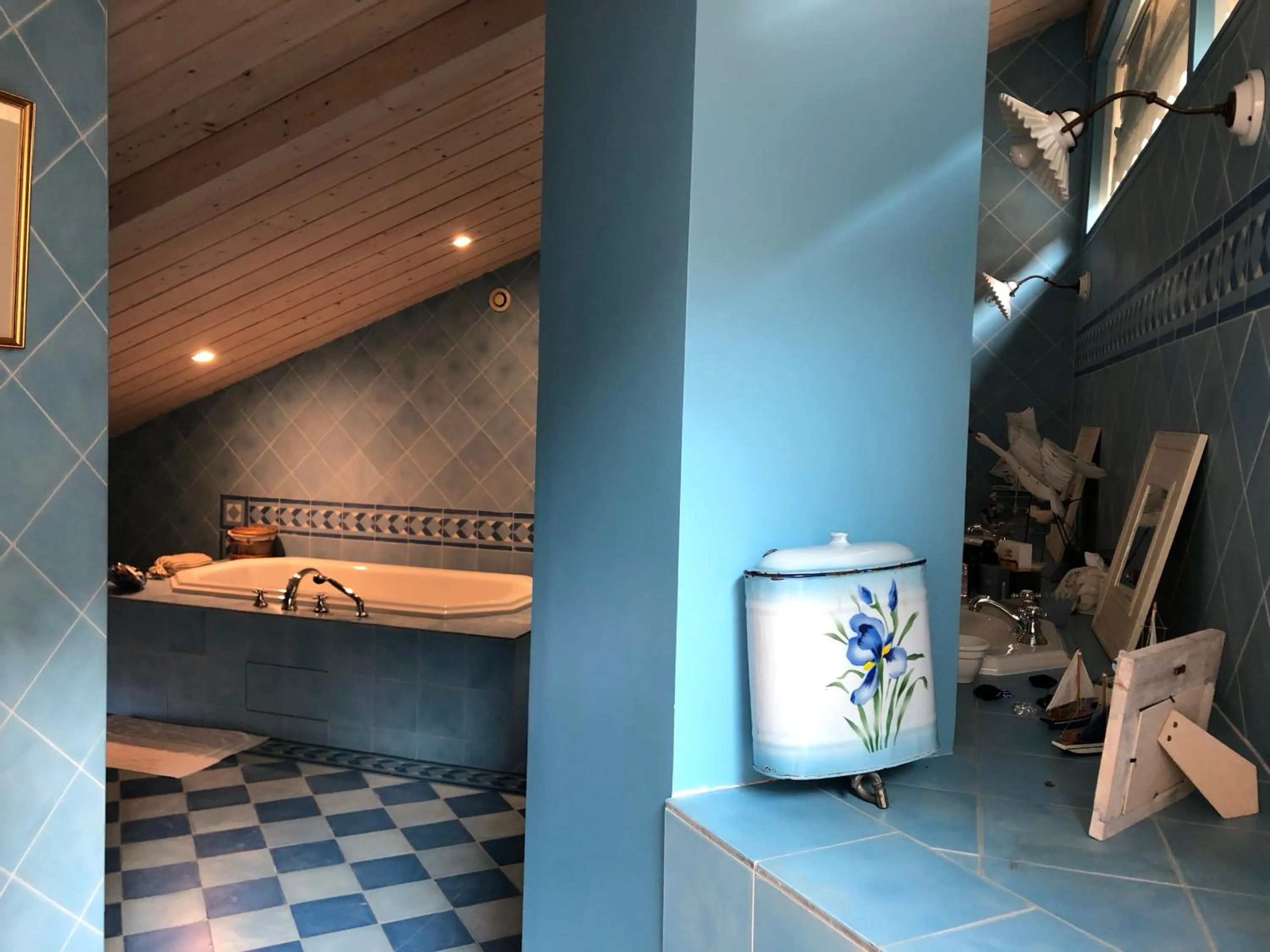 Bathroom, Bed in Vaste chambre proche Toulouse dans Toulousaine 18ème