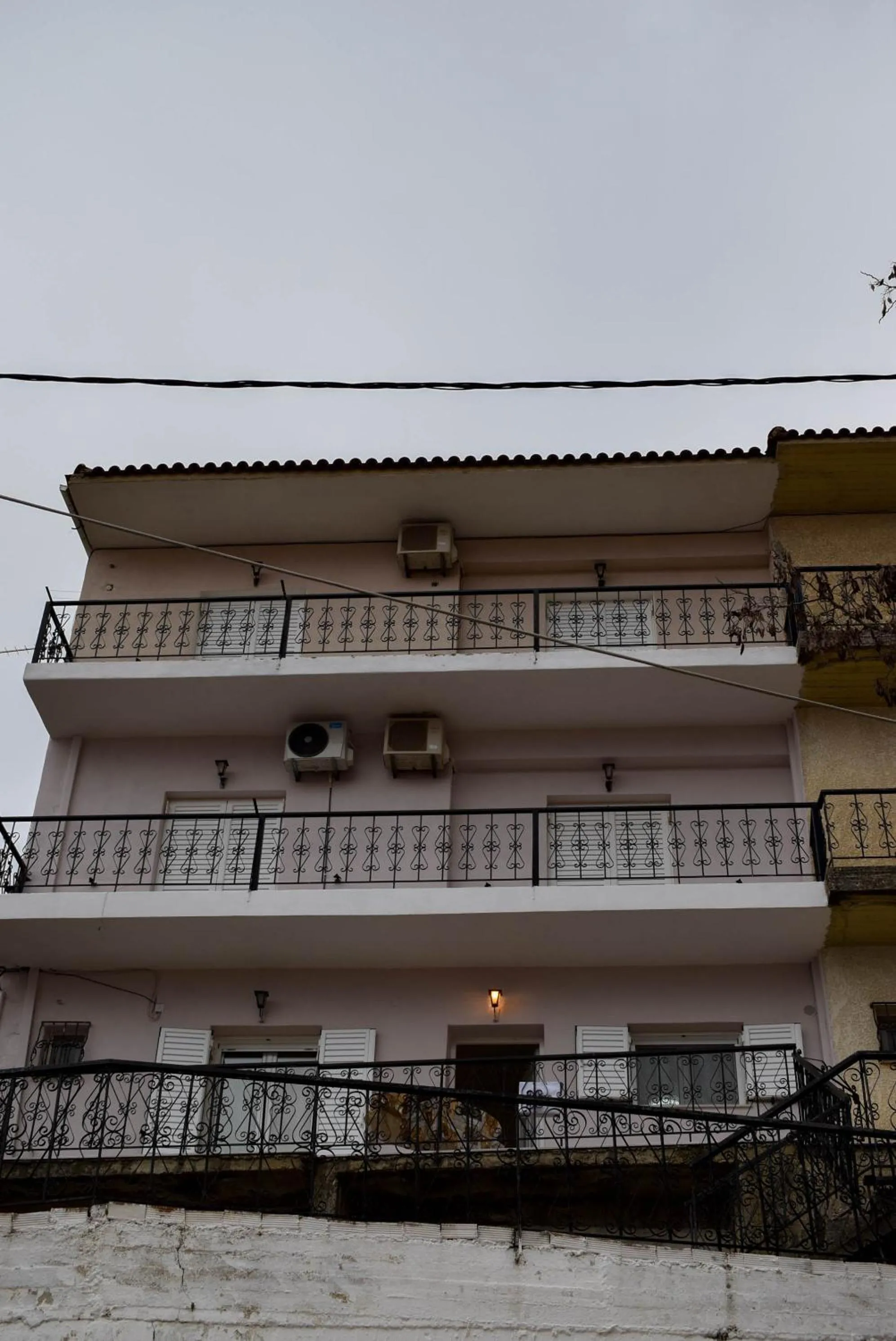 Property building in Amazing View Maisonette