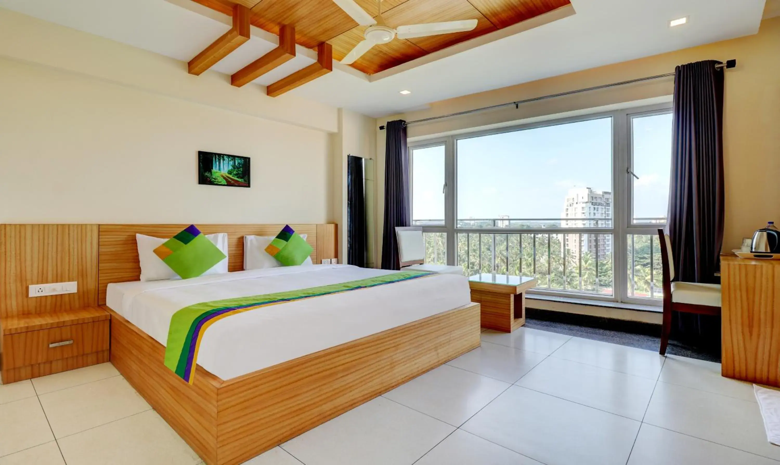 Bedroom, Bed in Treebo Park - 500m from Medical College Bedroom, Bed in Treebo Park - 500m from Medical College