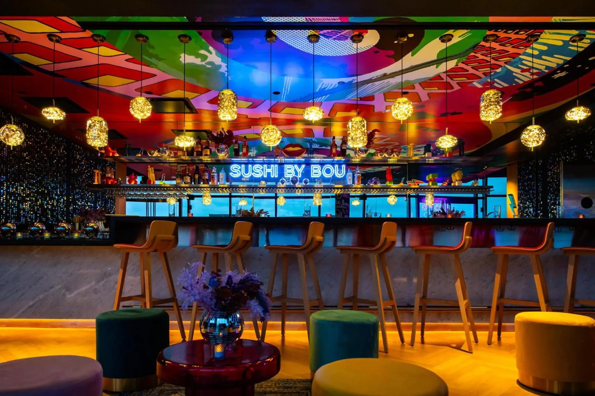 Restaurant/places to eat in citizenM Washington Capital