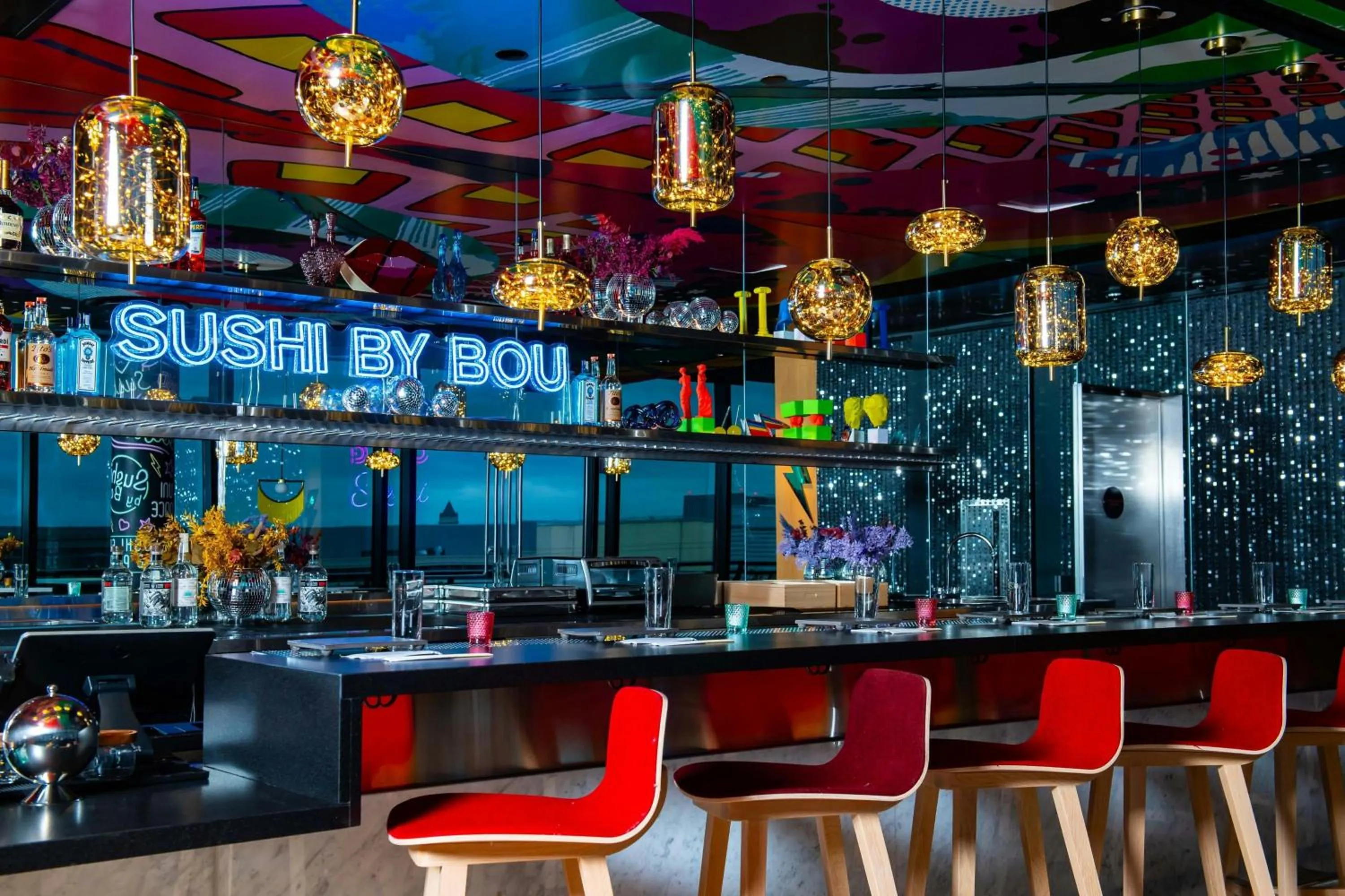 Restaurant/places to eat in citizenM Washington Capital