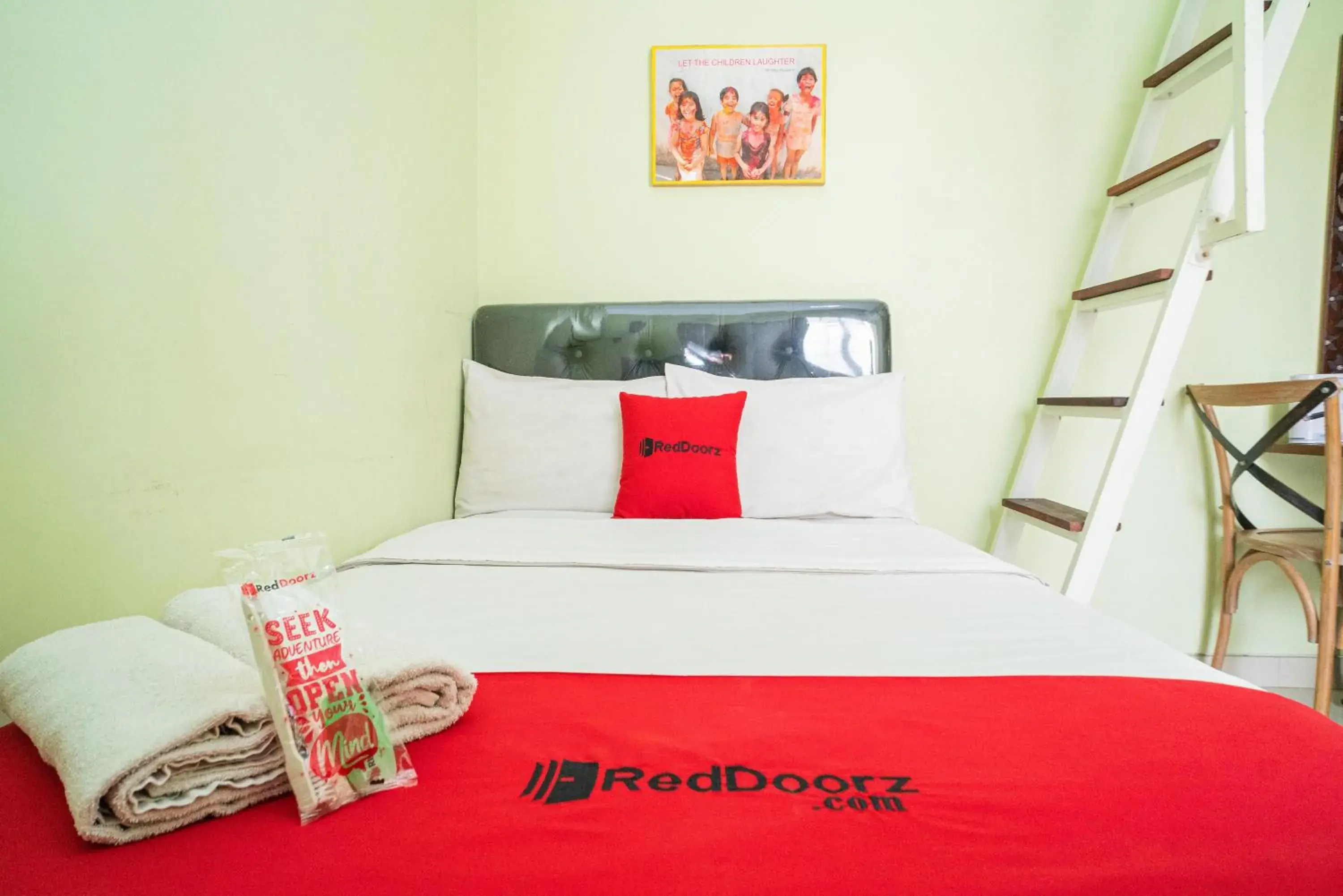 RedDoorz Syariah near Suncity Mall Sidoarjo RedDoorz Syariah near Suncity Mall Sidoarjo