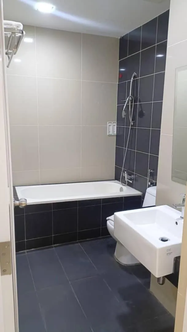 Shower in Avatel Bukit Mertajam