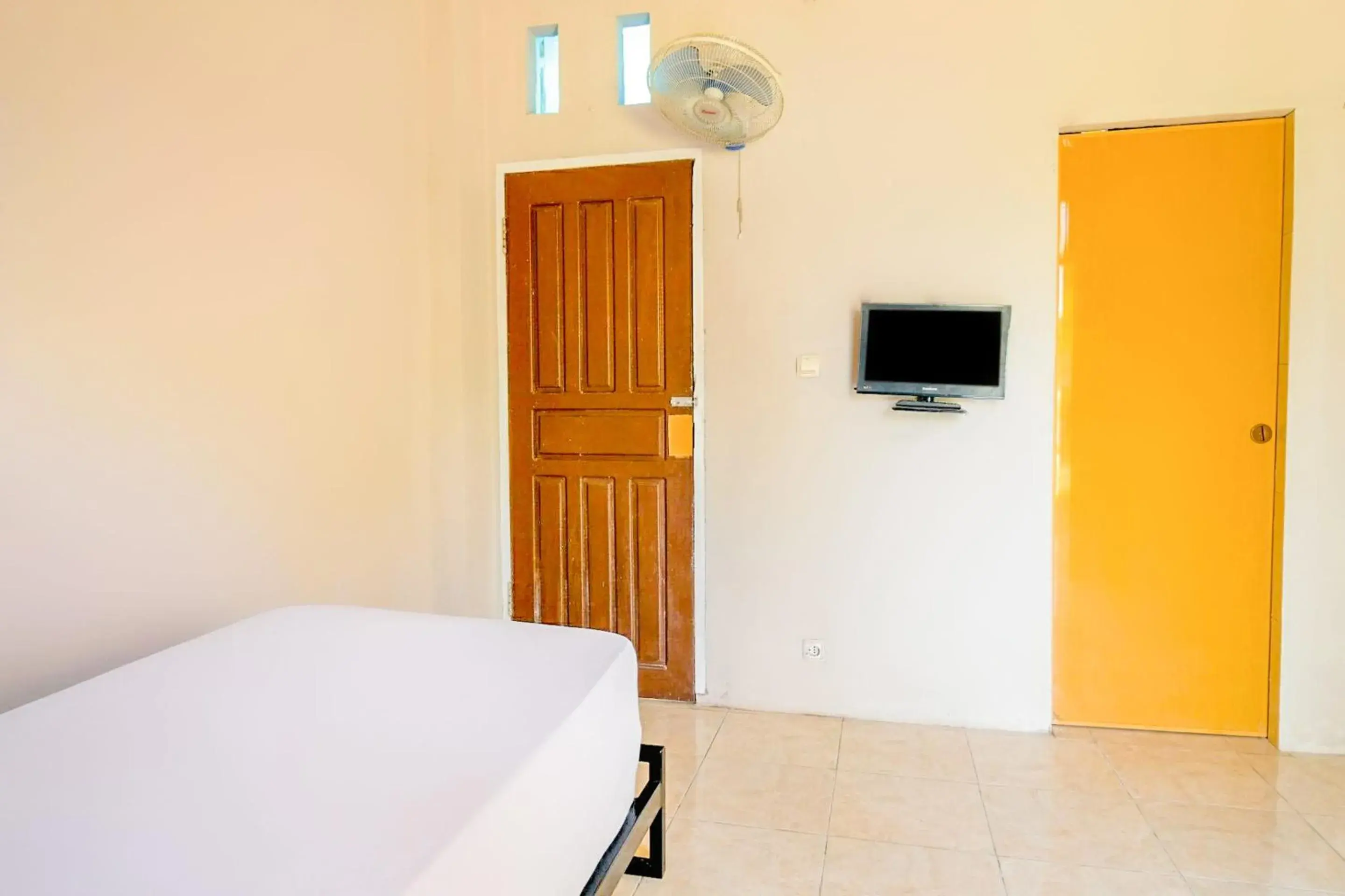 Bedroom, Bed in OYO Life 2745 Nabeza House Bedroom, Bed in OYO Life 2745 Nabeza House