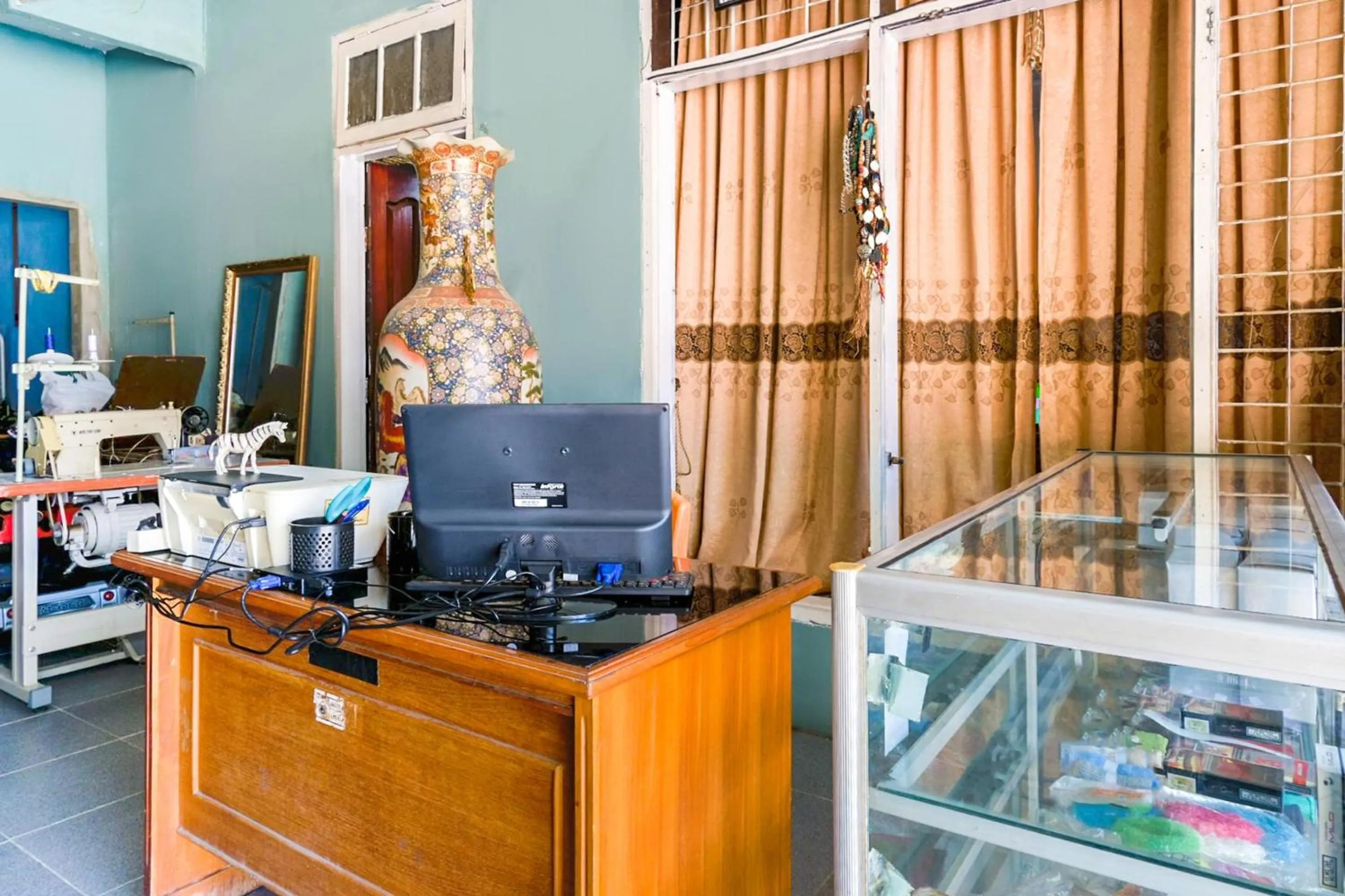 Lobby or reception in OYO Life 2745 Nabeza House