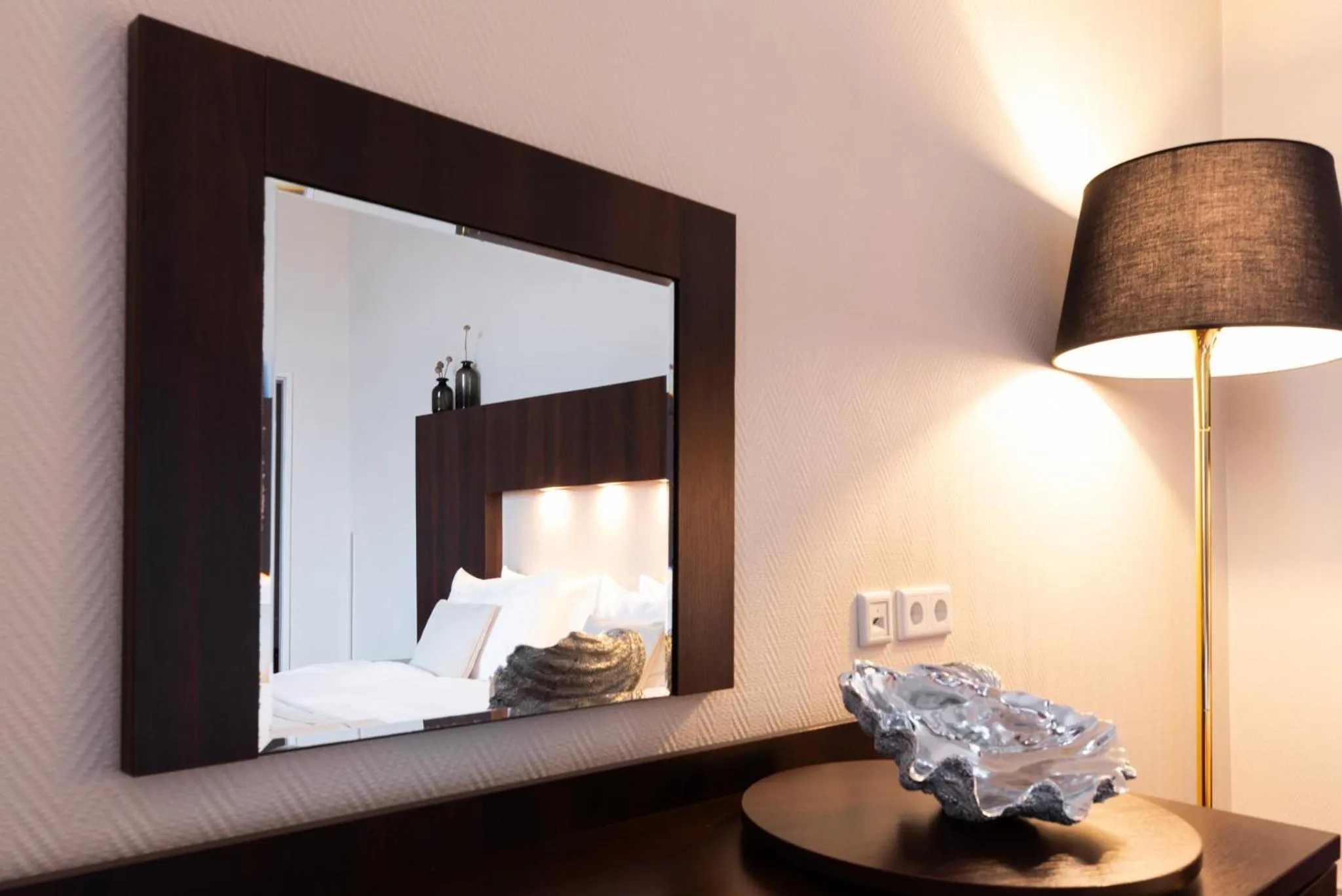 Photo of the whole room in Garner Hotel Hamburg - Graf Moltke by IHG