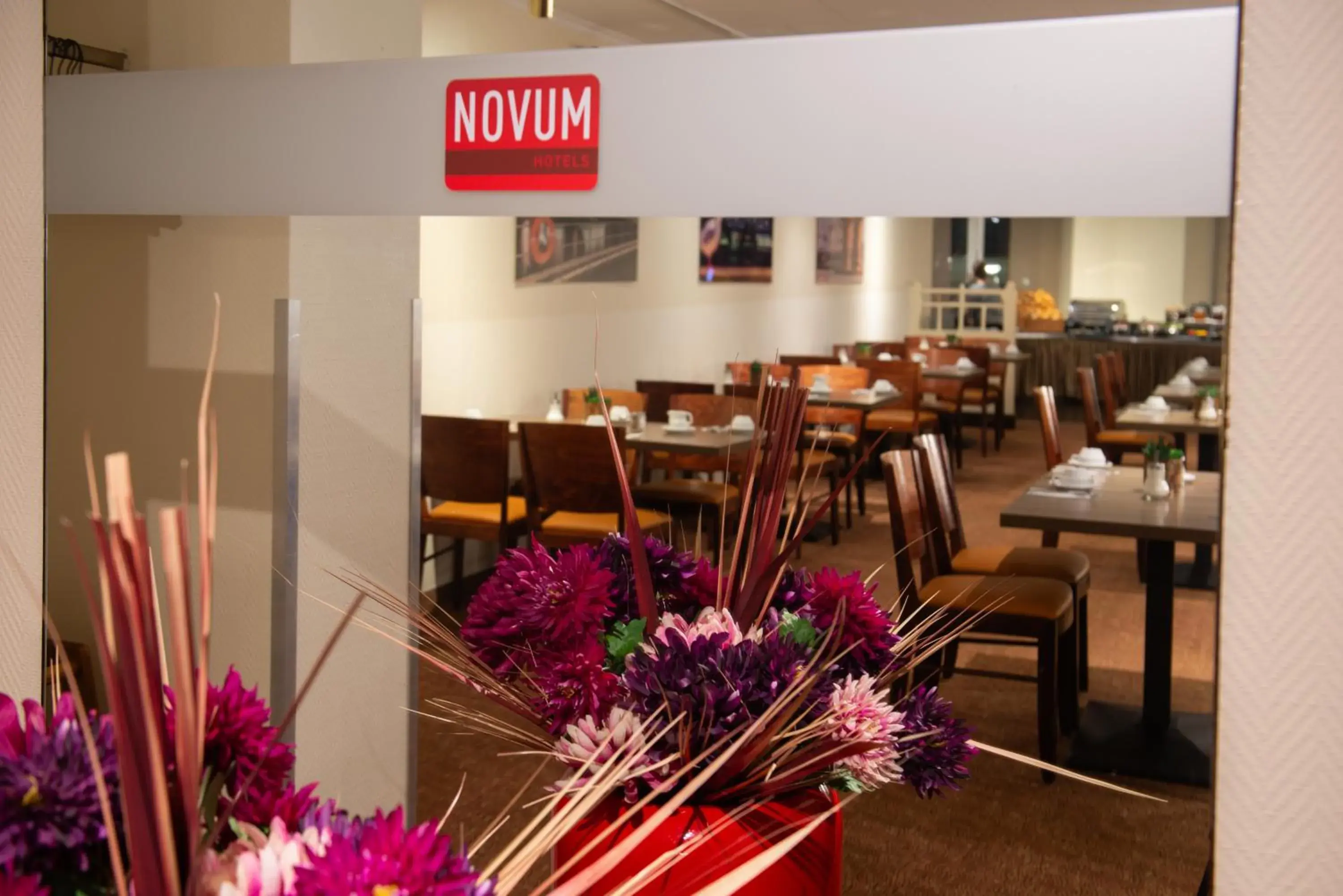 Restaurant/places to eat in Hotel Graf Moltke Hamburg Restaurant/places to eat in Hotel Graf Moltke Hamburg