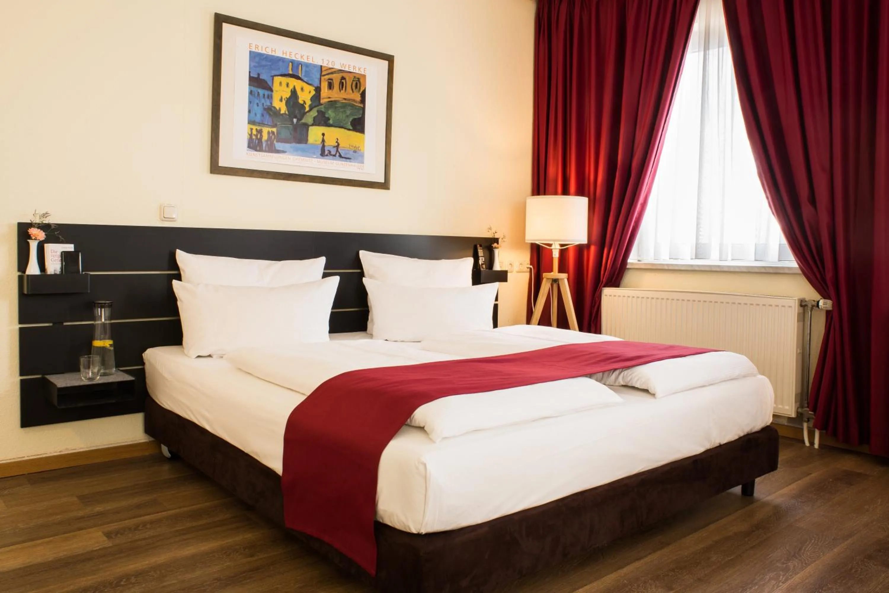 Bed in Mühlenhotel Halle-Leipzig