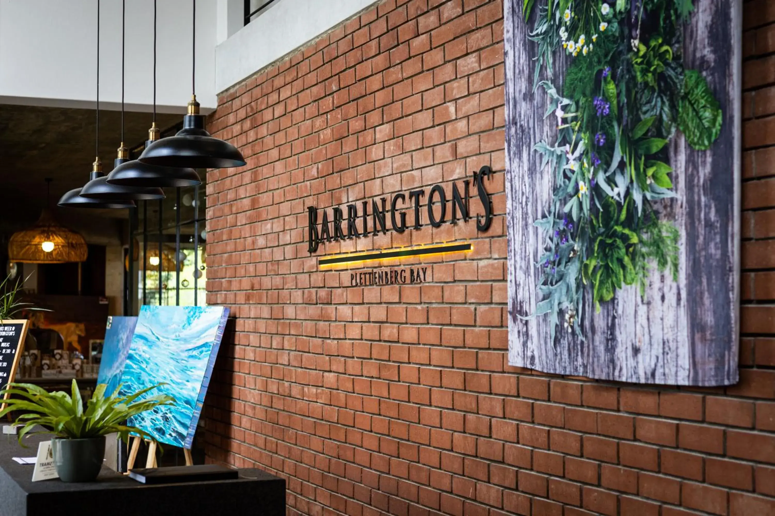 Facade/entrance in Barrington's Facade/entrance in Barrington's