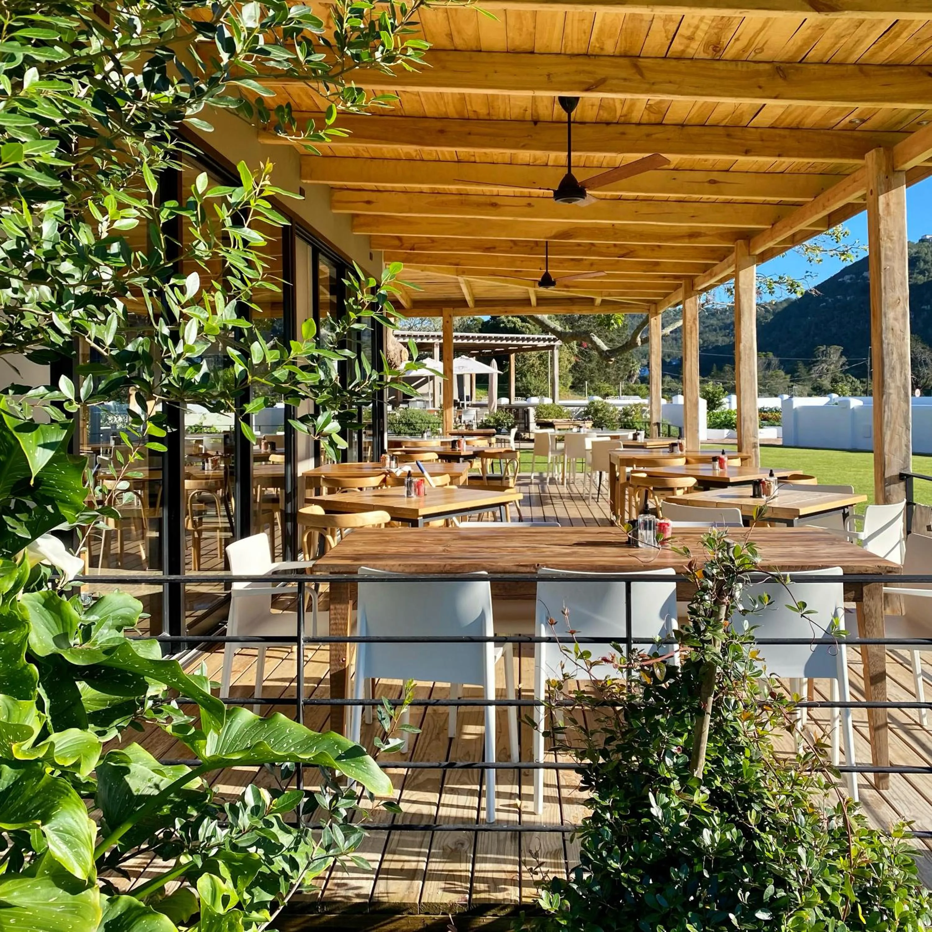 Restaurant/places to eat in Barrington's