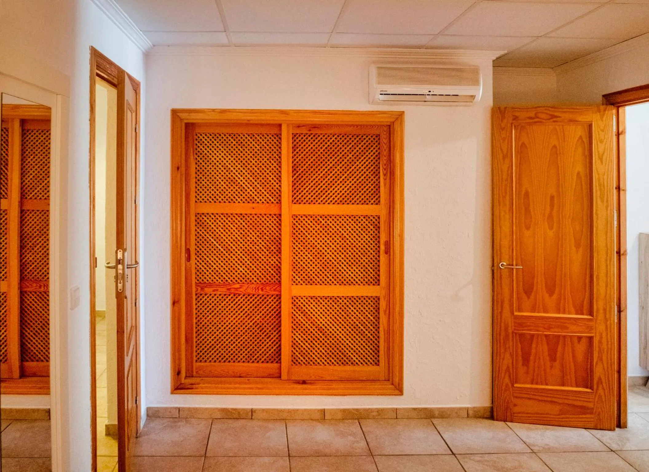 Photo of the whole room in Hotel Lago Dorado