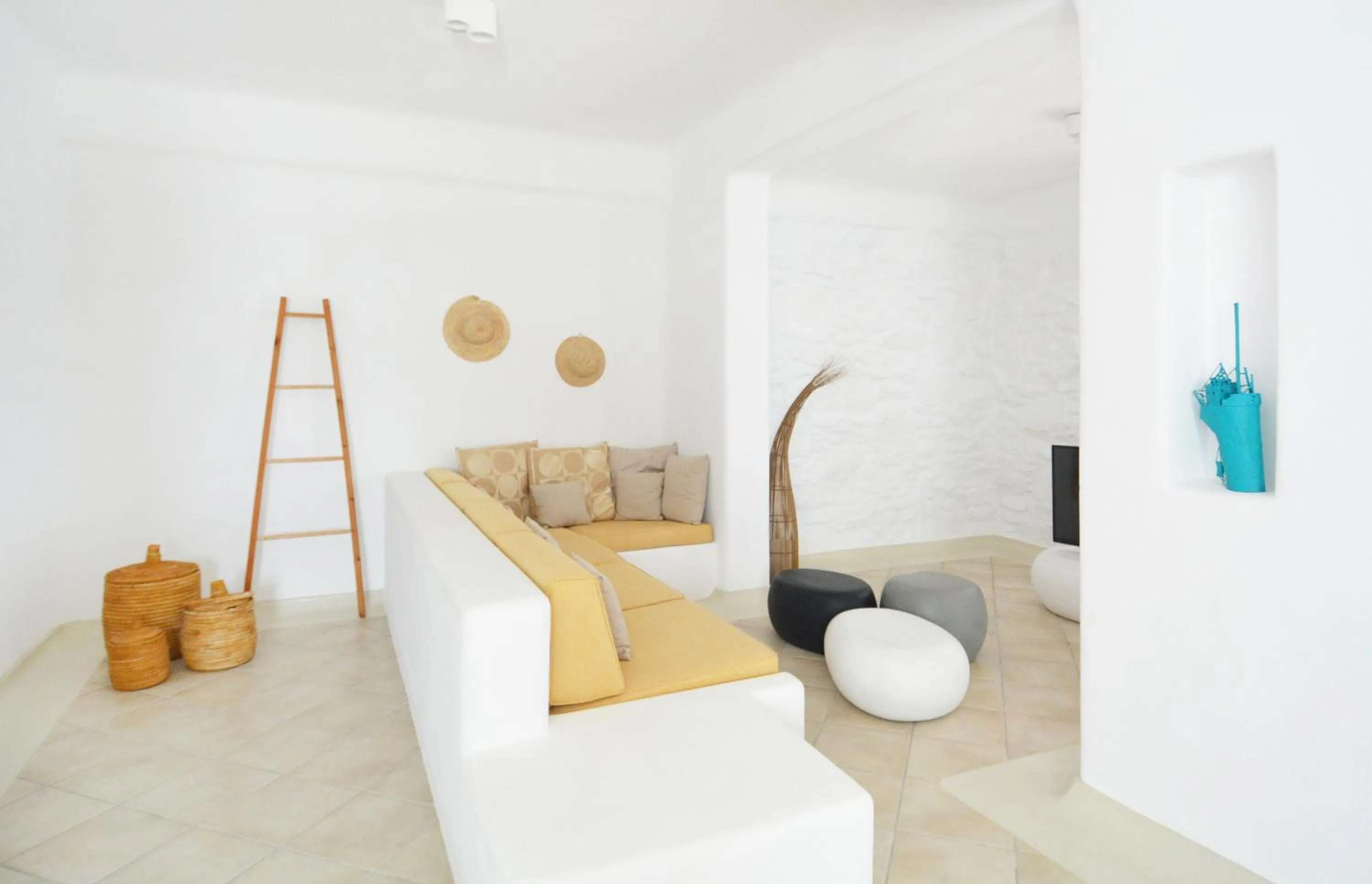 Living room in Sea Breeze Mykonos