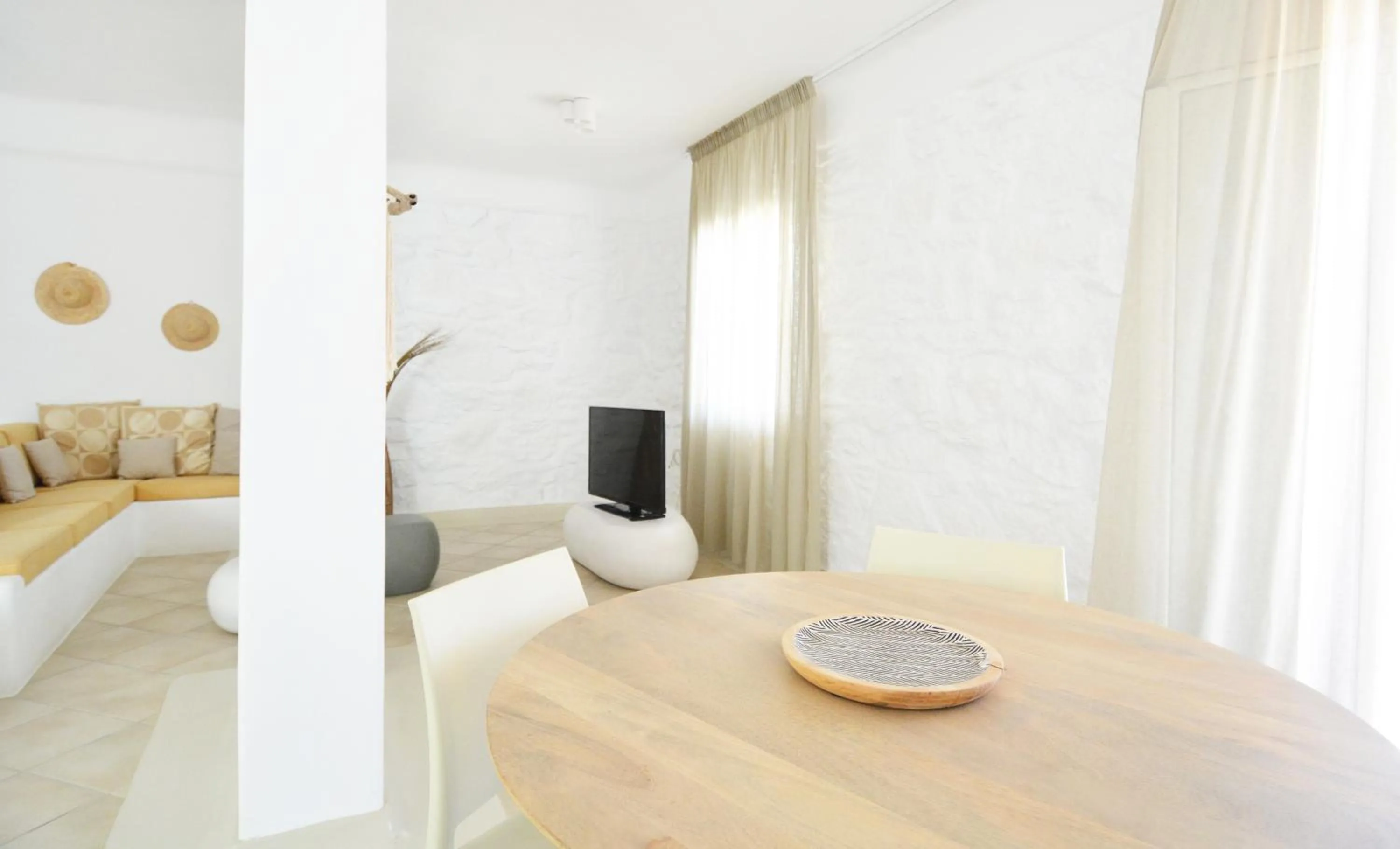 TV and multimedia in Sea Breeze Mykonos