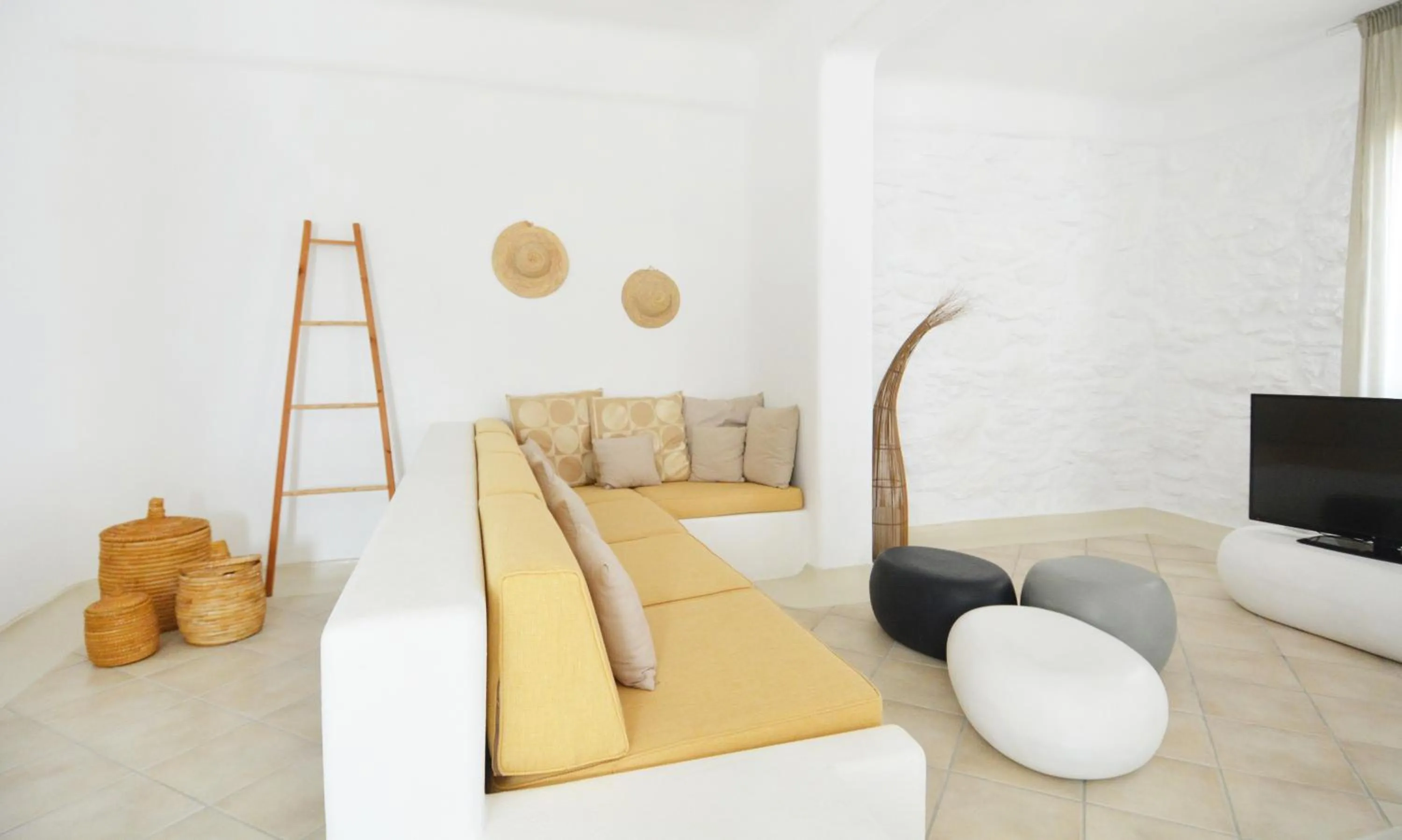 TV and multimedia in Sea Breeze Mykonos