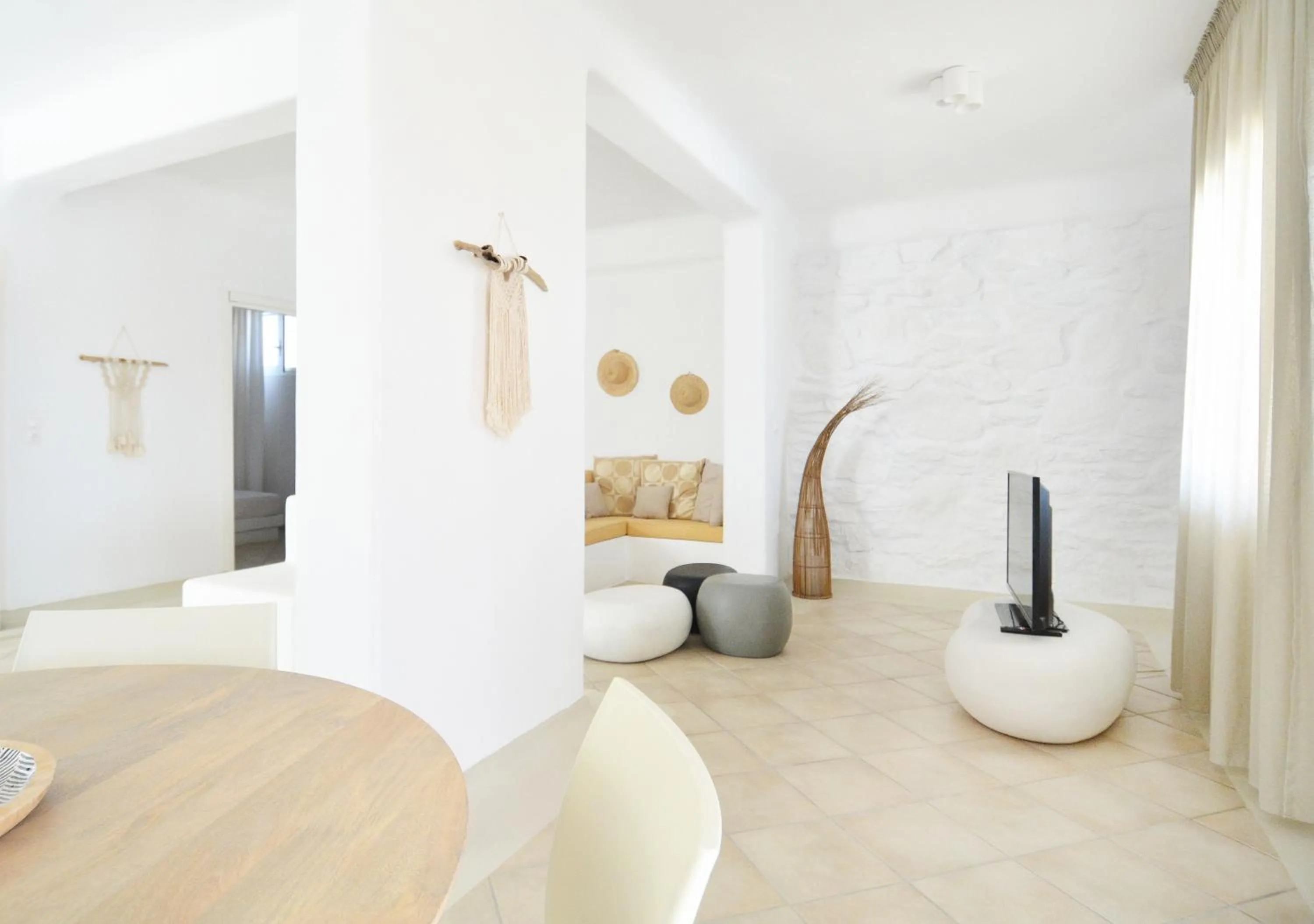 Living room in Sea Breeze Mykonos