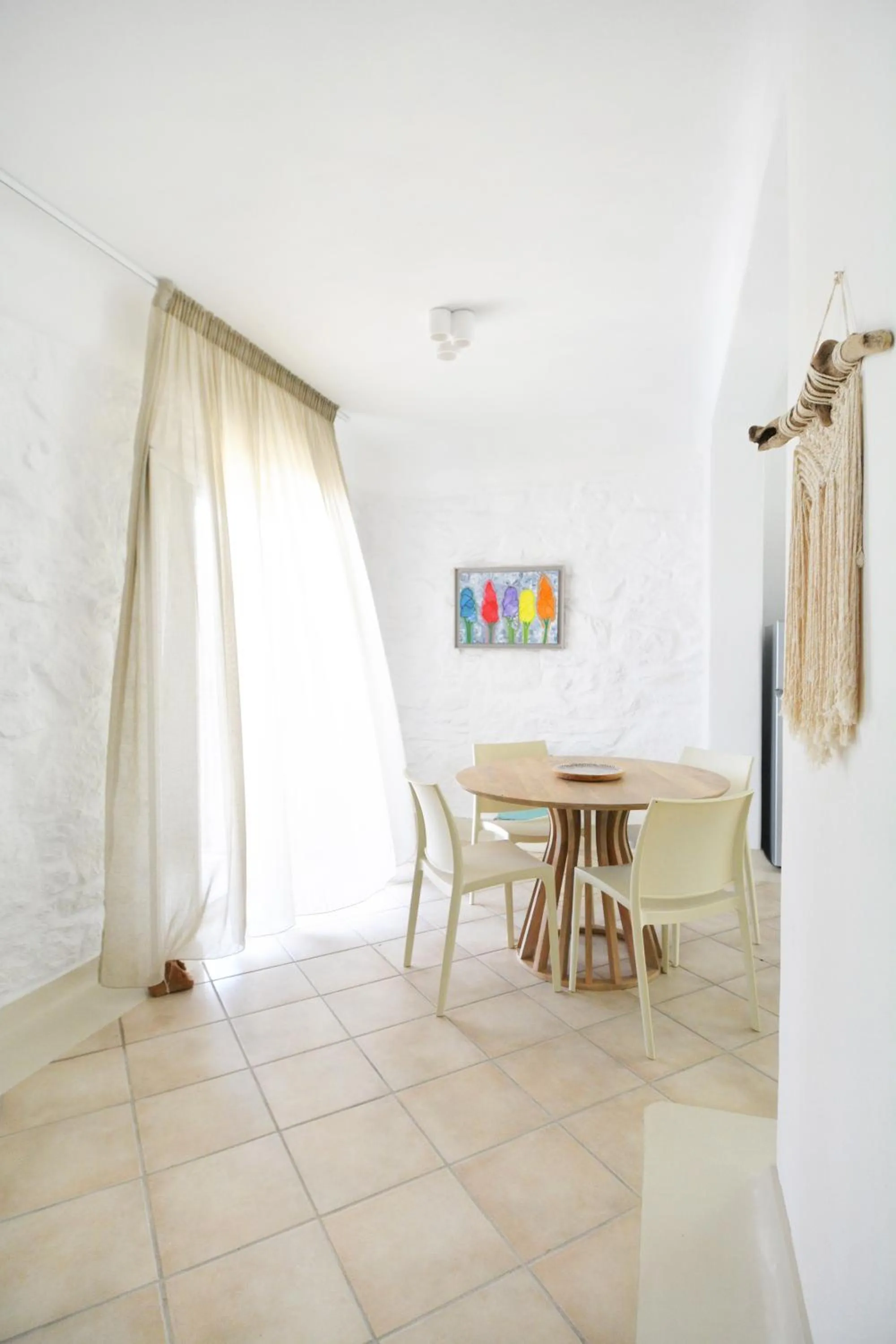Dining area in Sea Breeze Mykonos