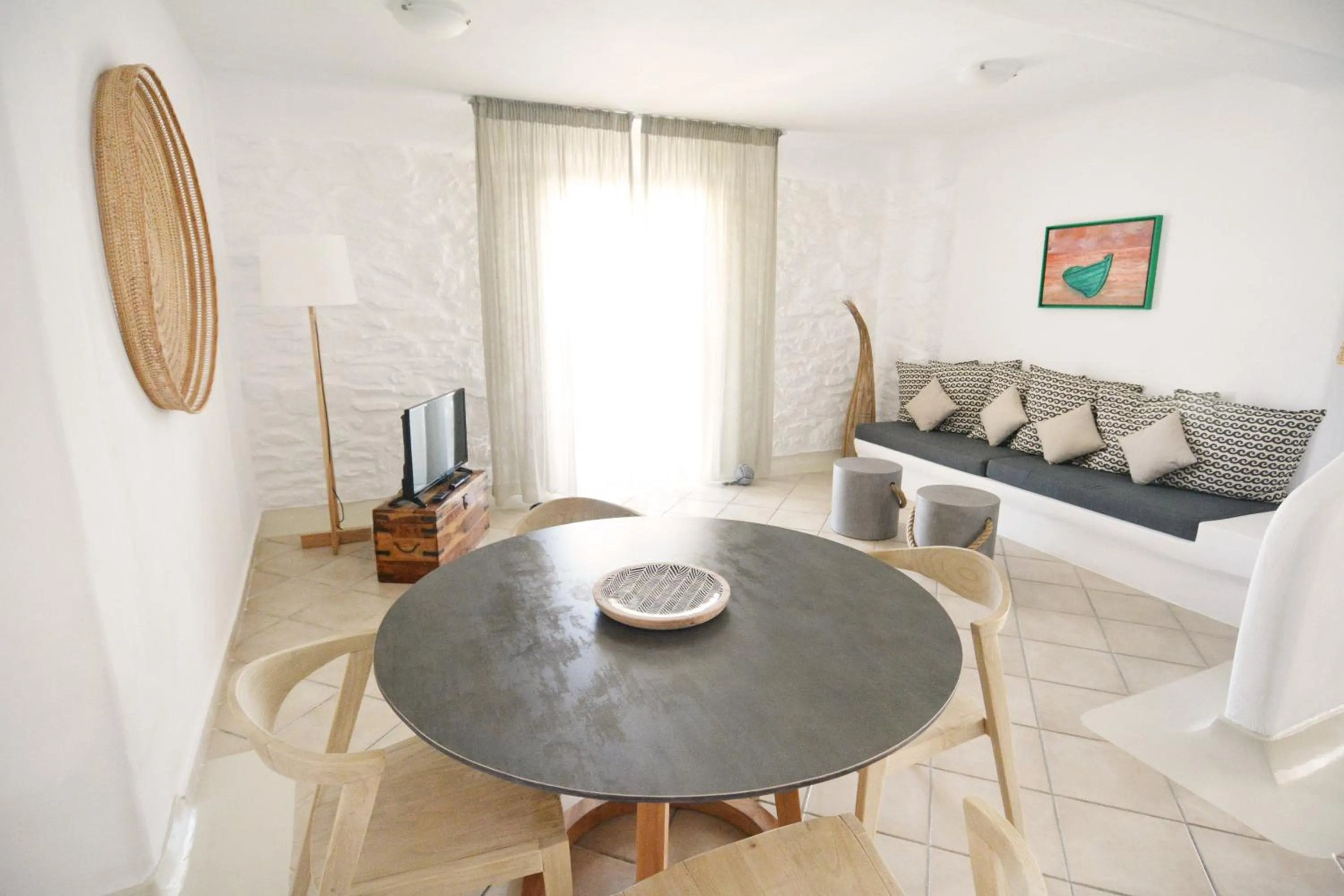Living room in Sea Breeze Mykonos