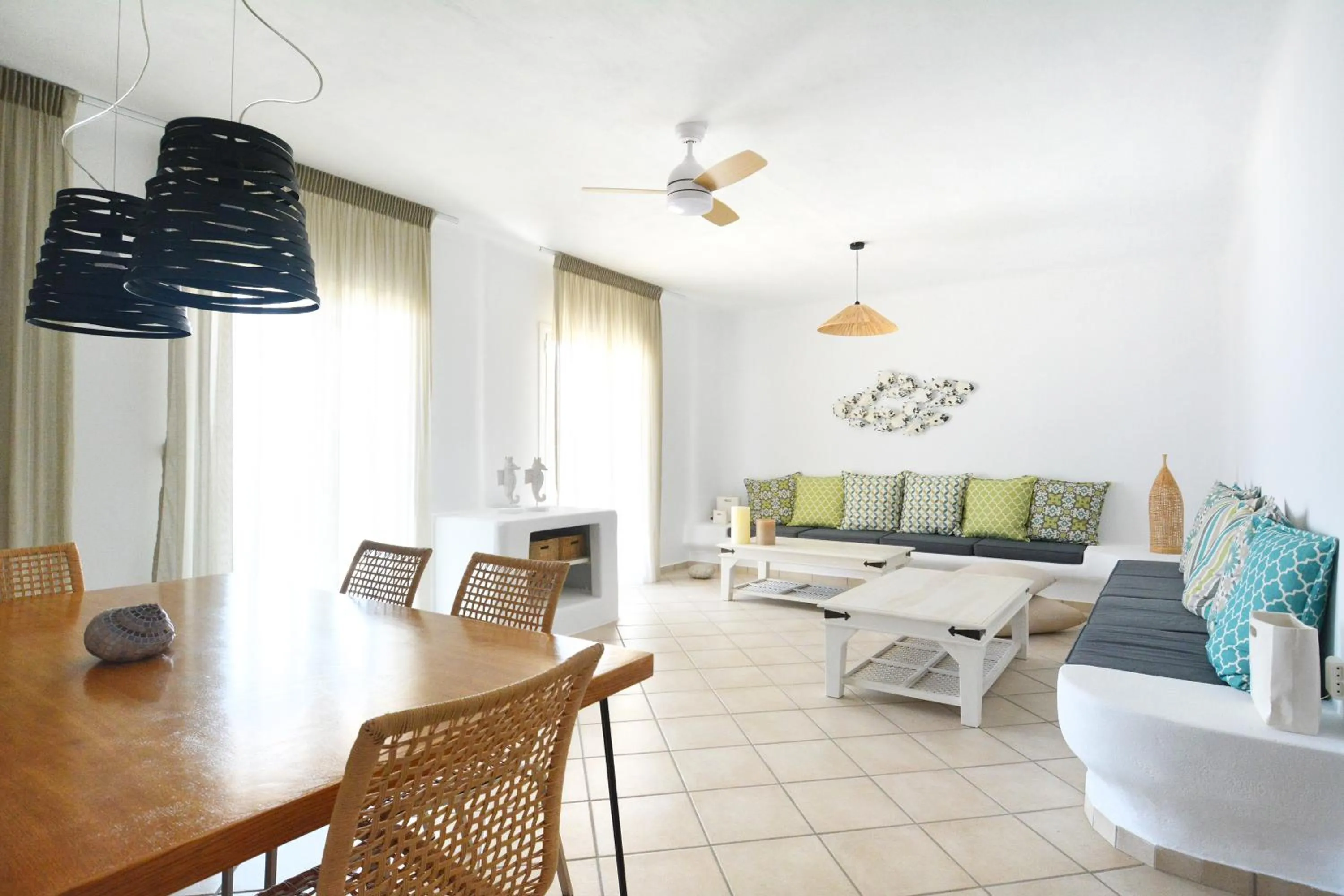 Living room in Sea Breeze Mykonos