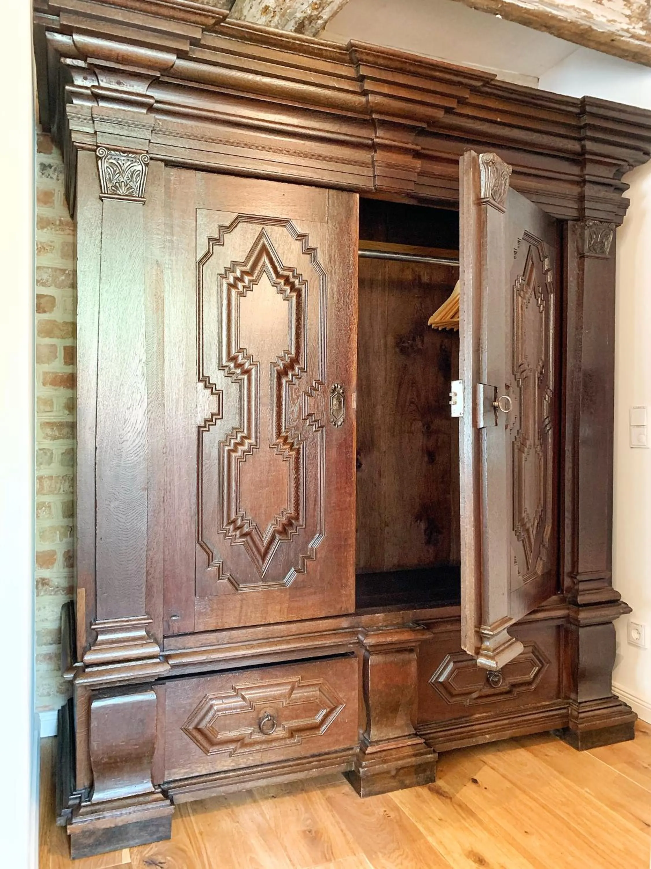 Decorative detail in Wyndberg