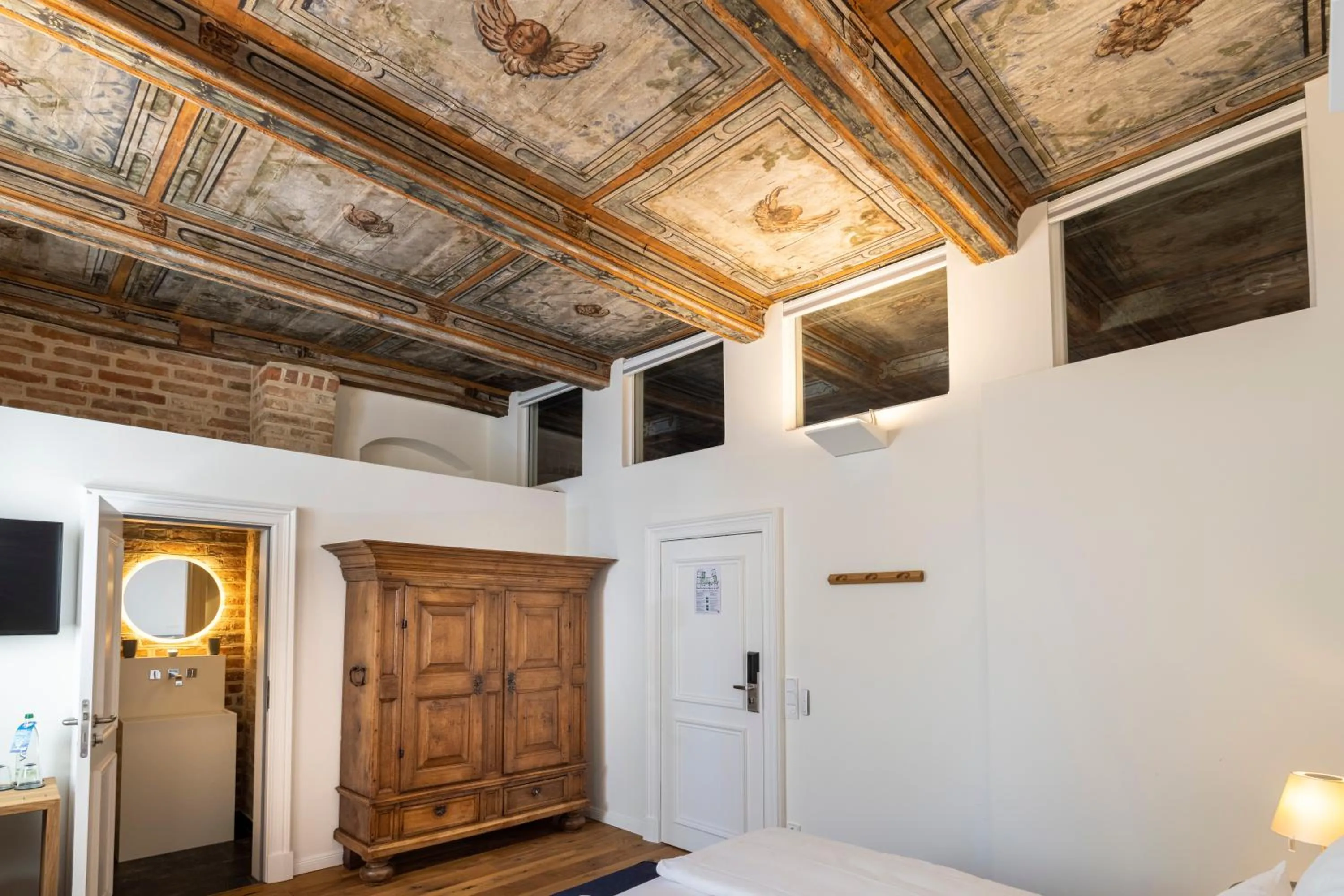 Photo of the whole room in Wyndberg