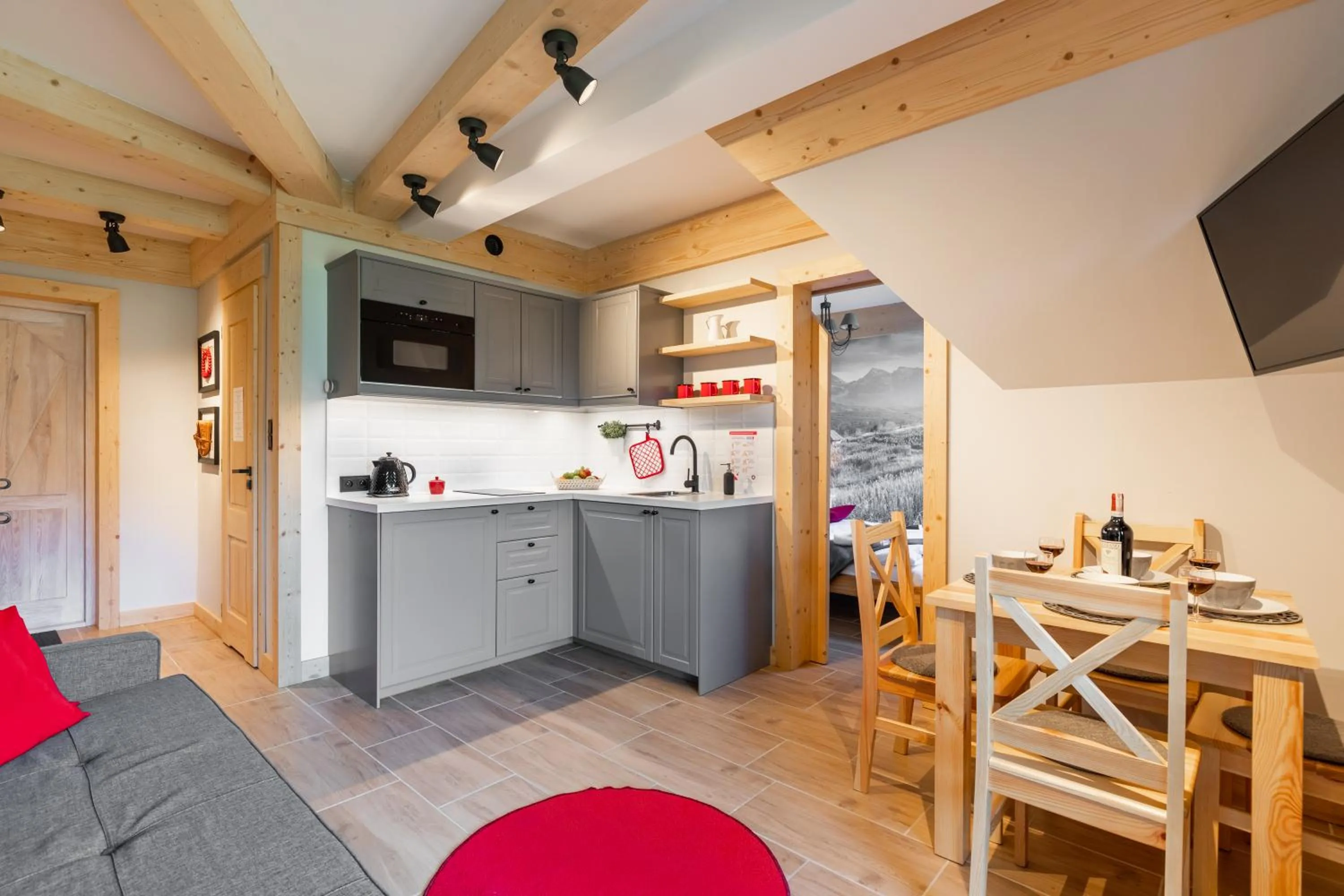 Kitchen or kitchenette in Apartamenty Zobacz Giewont Zakopane