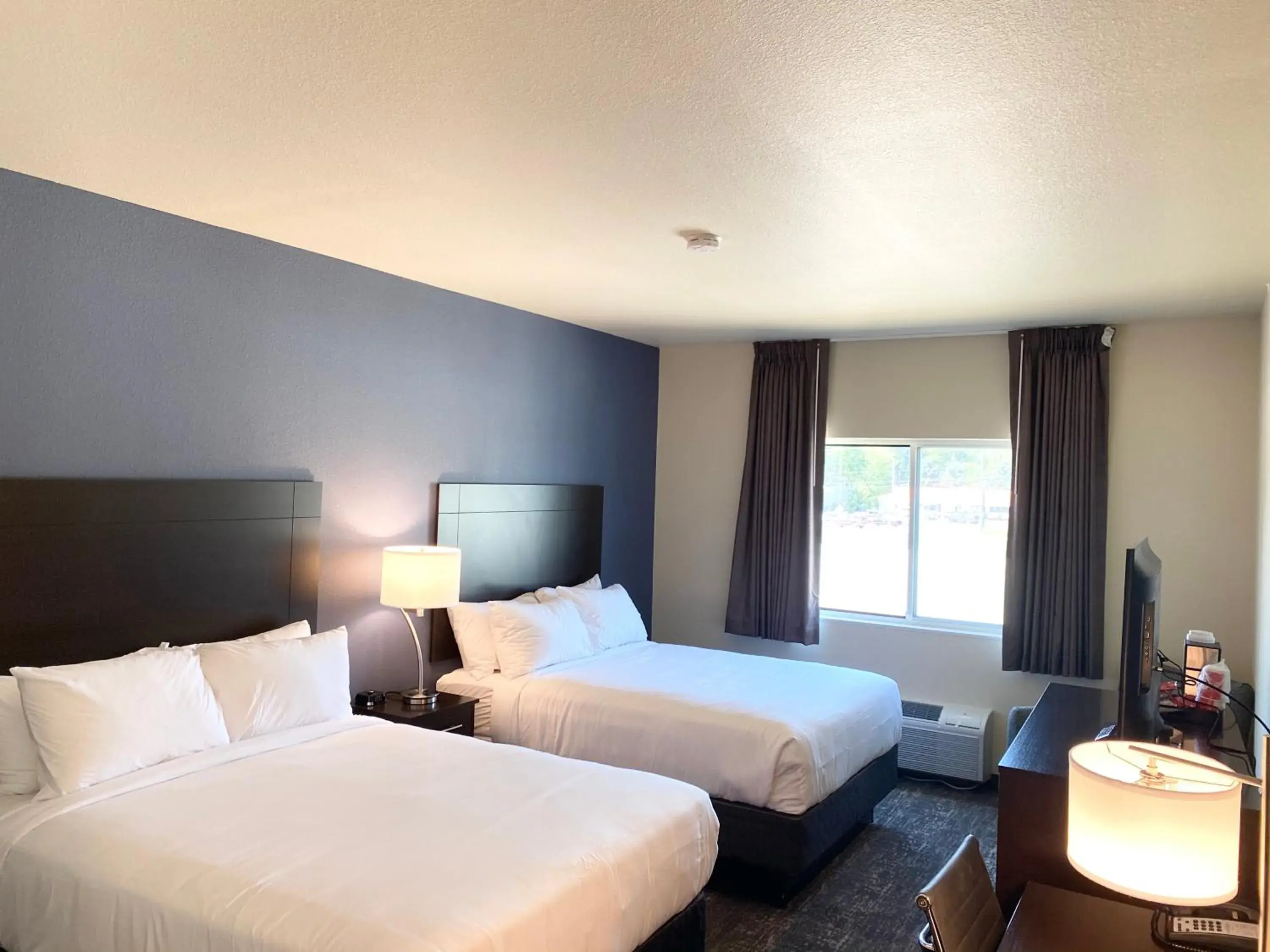 Bed in Cobblestone Inn & Suites - Forest City Bed in Cobblestone Inn & Suites - Forest City