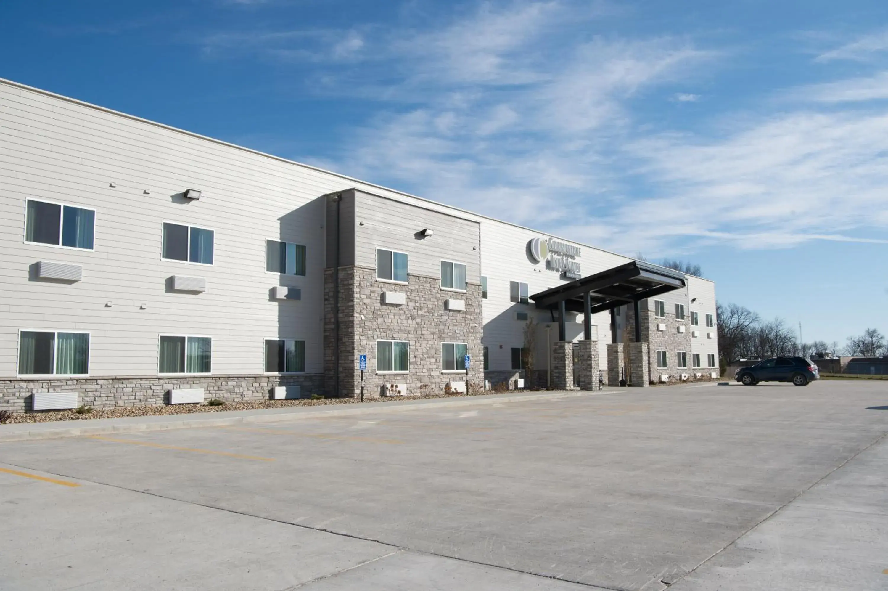 Facade/entrance in Cobblestone Inn & Suites - Forest City Facade/entrance in Cobblestone Inn & Suites - Forest City