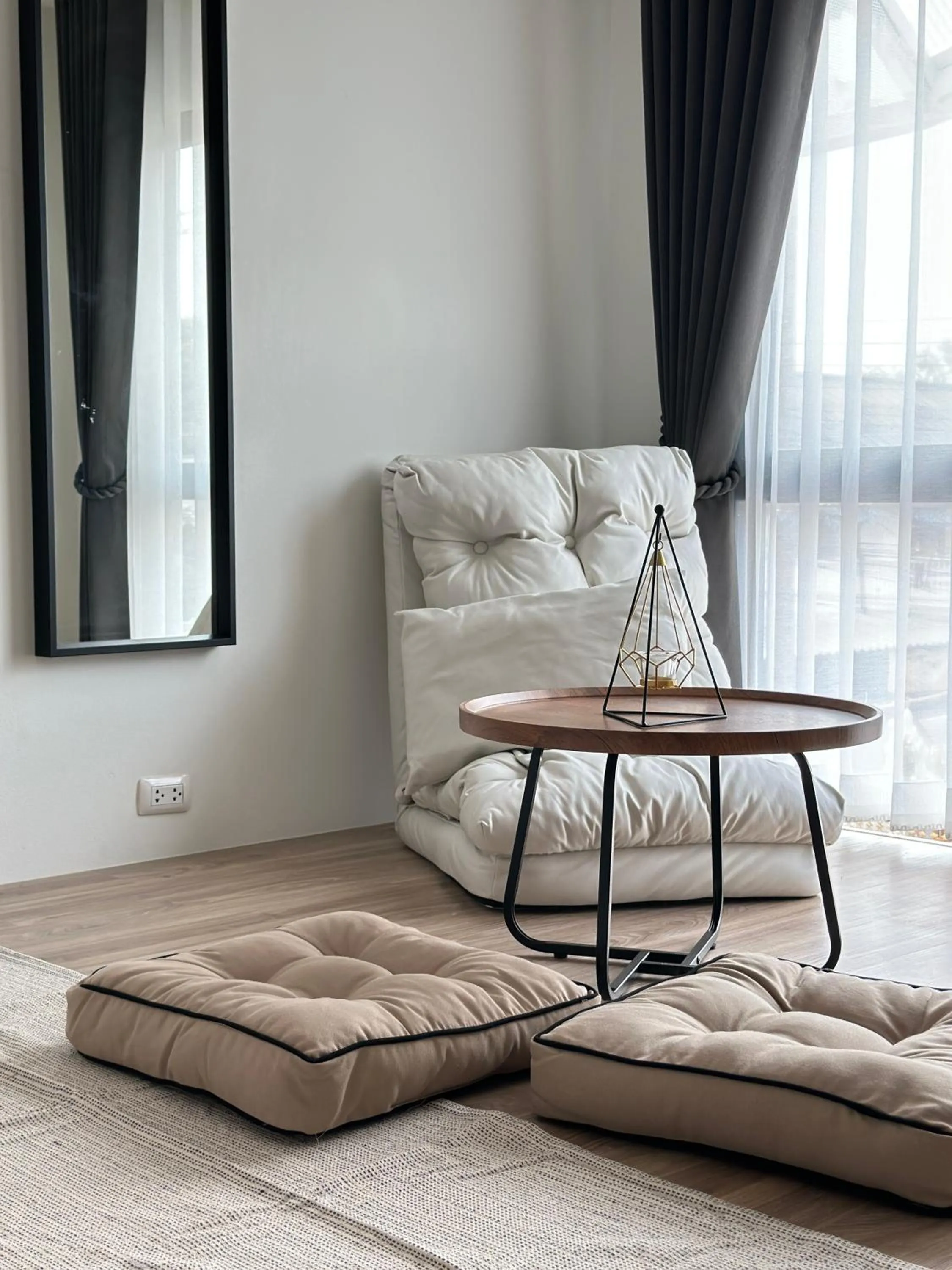 Bedroom, Bed in PaperPlaneCNX @ Haiya - 3 Storey Flowery Loft