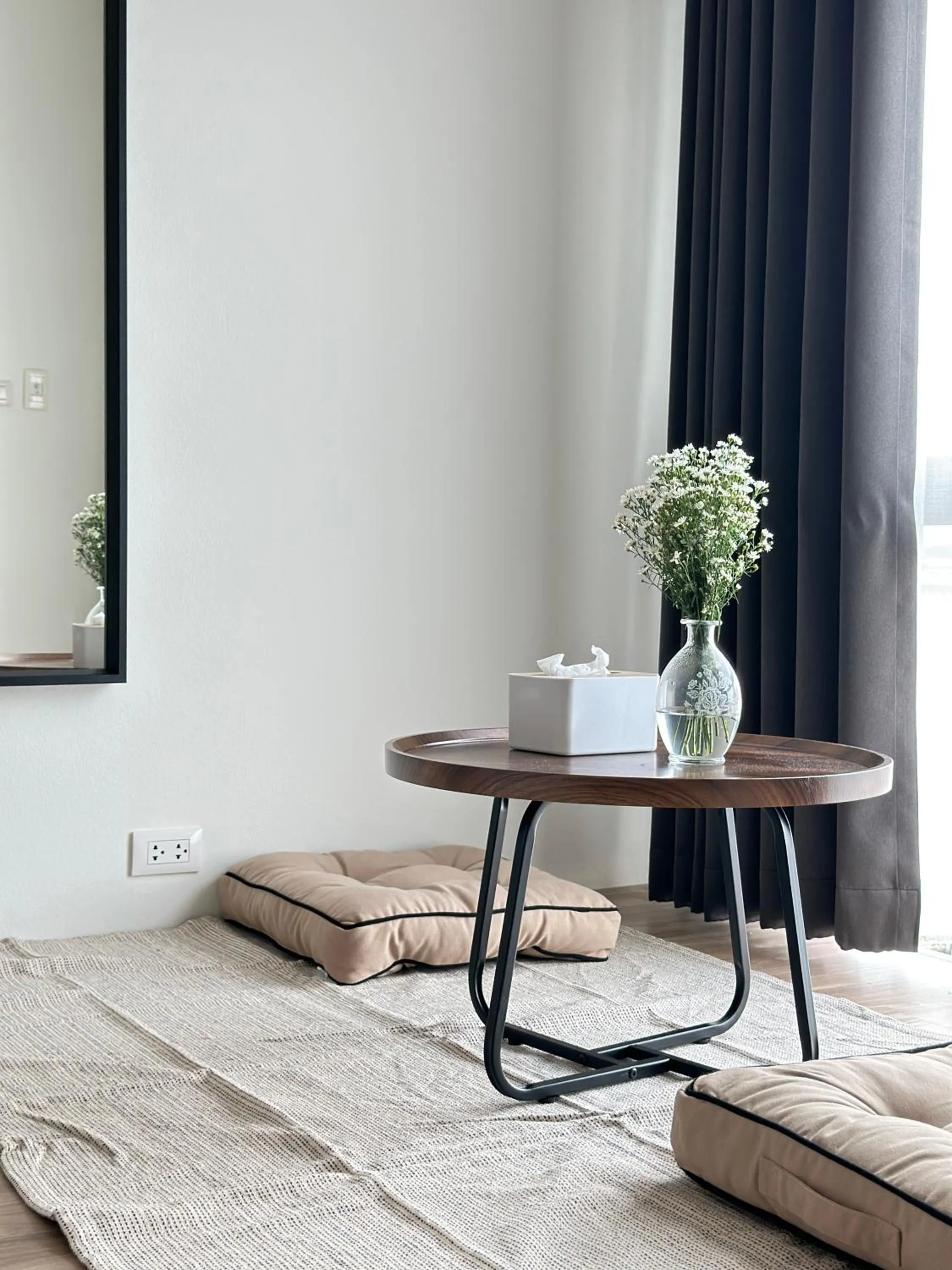 Decorative detail in PaperPlaneCNX @ Haiya - 3 Storey Flowery Loft