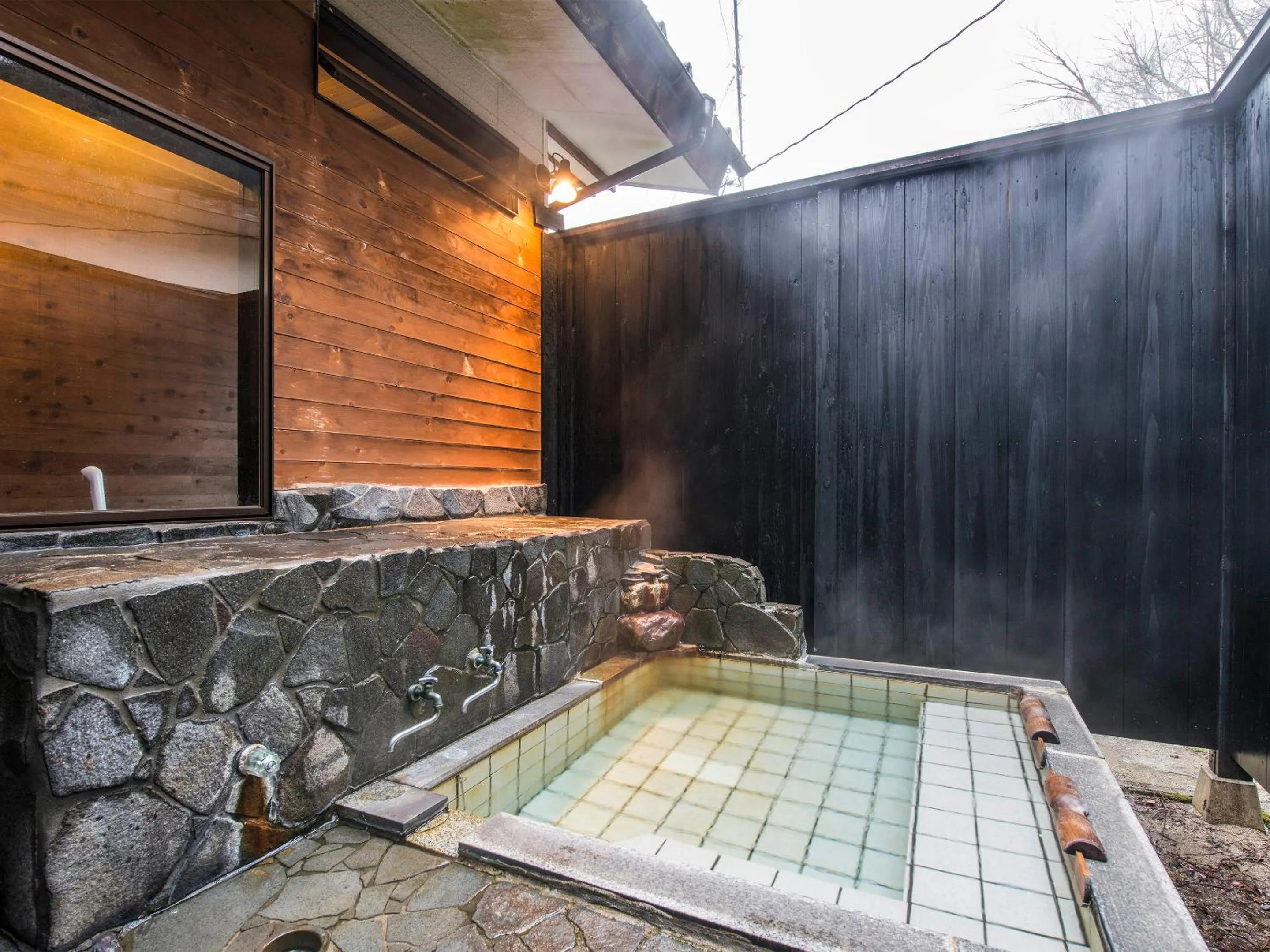 Hot Spring Bath in Takanosukan