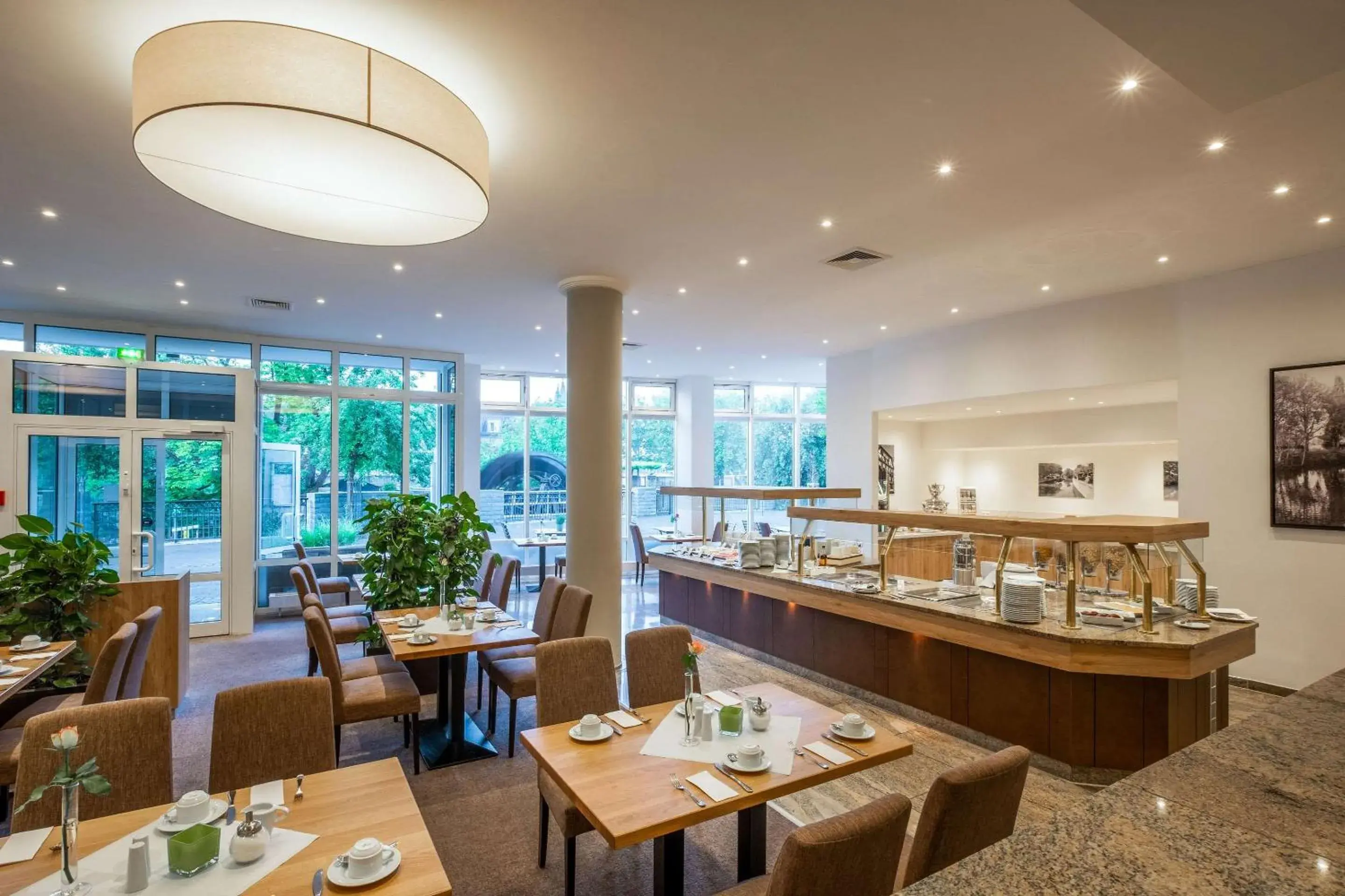 Restaurant/places to eat in Quality Hotel Lippstadt Restaurant/places to eat in Quality Hotel Lippstadt