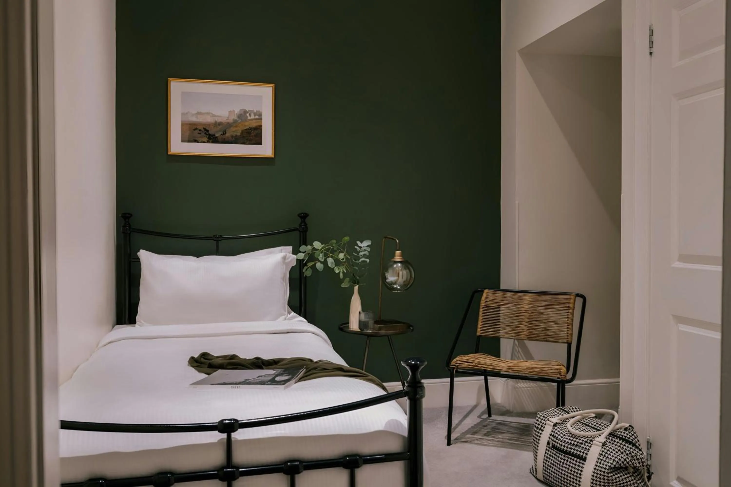 Bedroom, Bed in Sonder by Marriott Bonvoy Royal Garden Apartments New Town