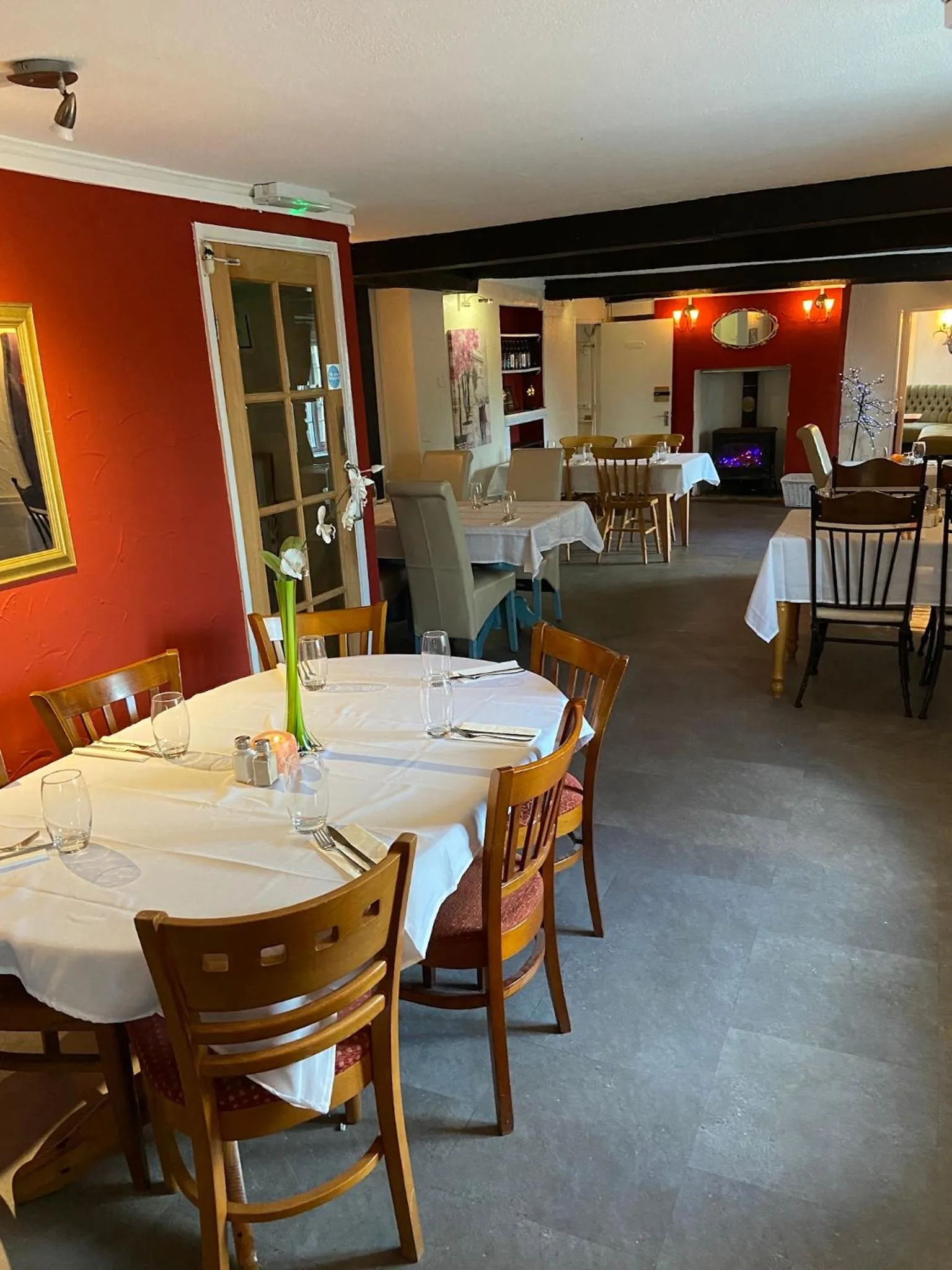 Restaurant/places to eat in Prestleigh inn