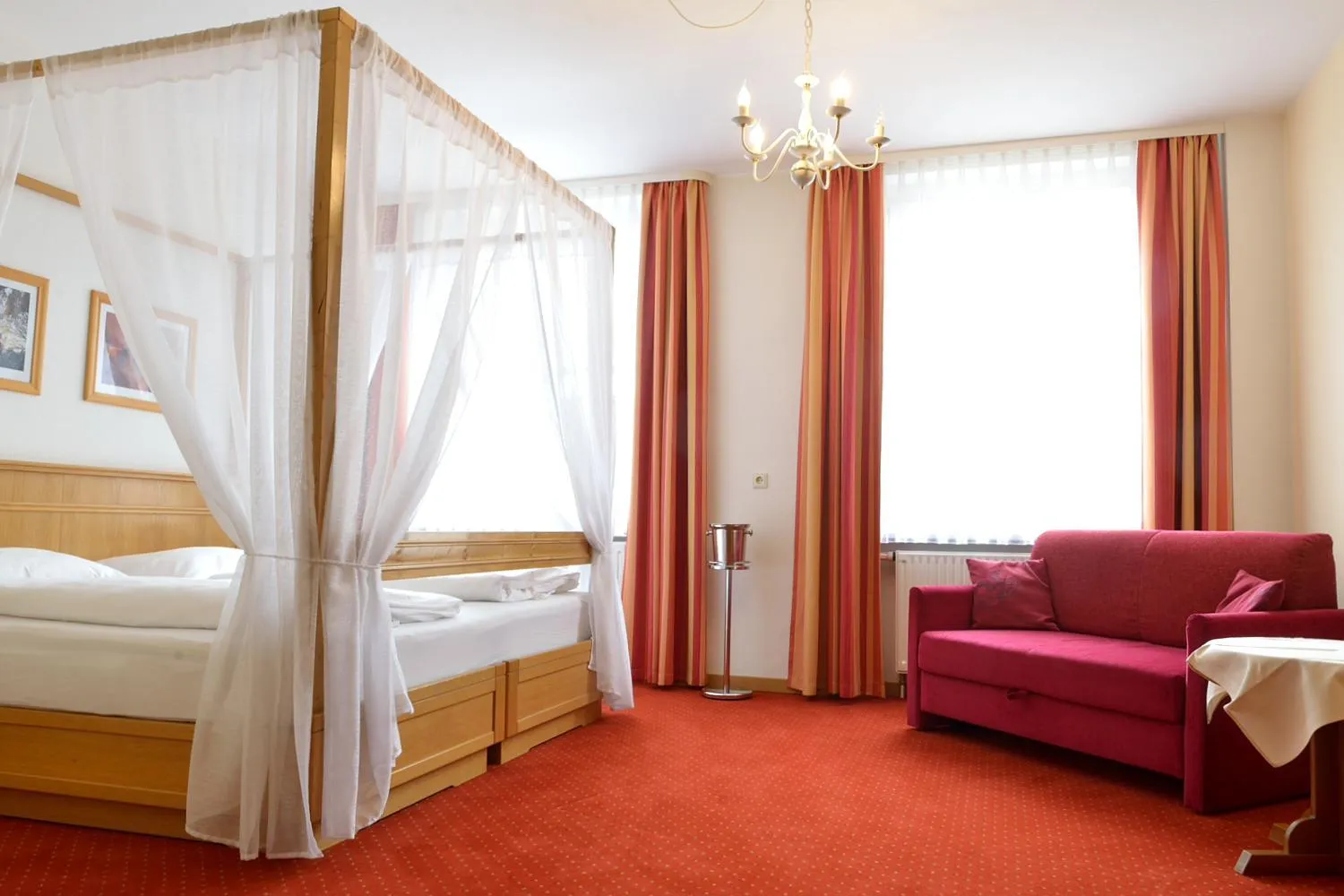 Photo of the whole room, Bed in Land- und Golfhotel Alte Fliegerschule