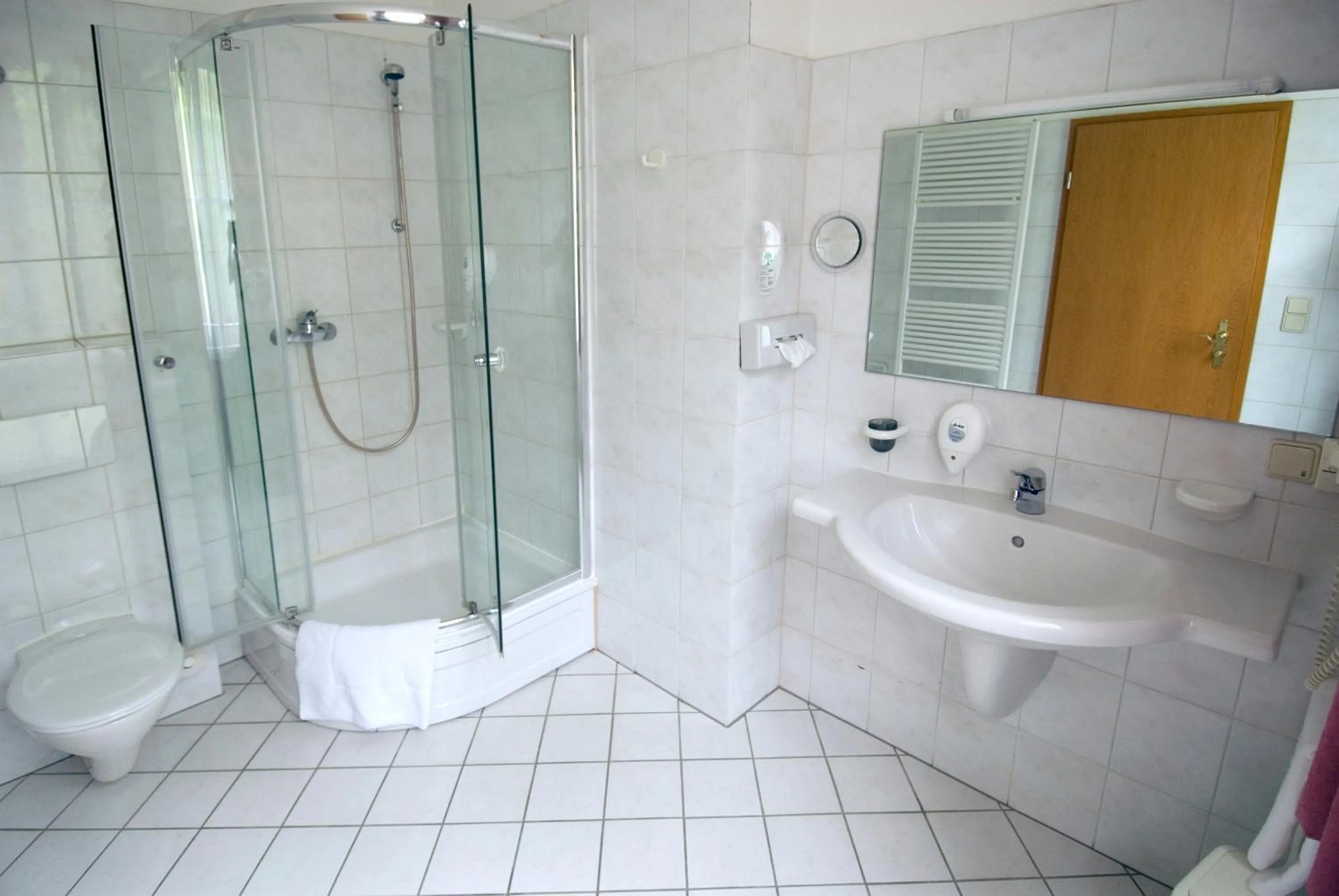 Shower in Land- und Golfhotel Alte Fliegerschule