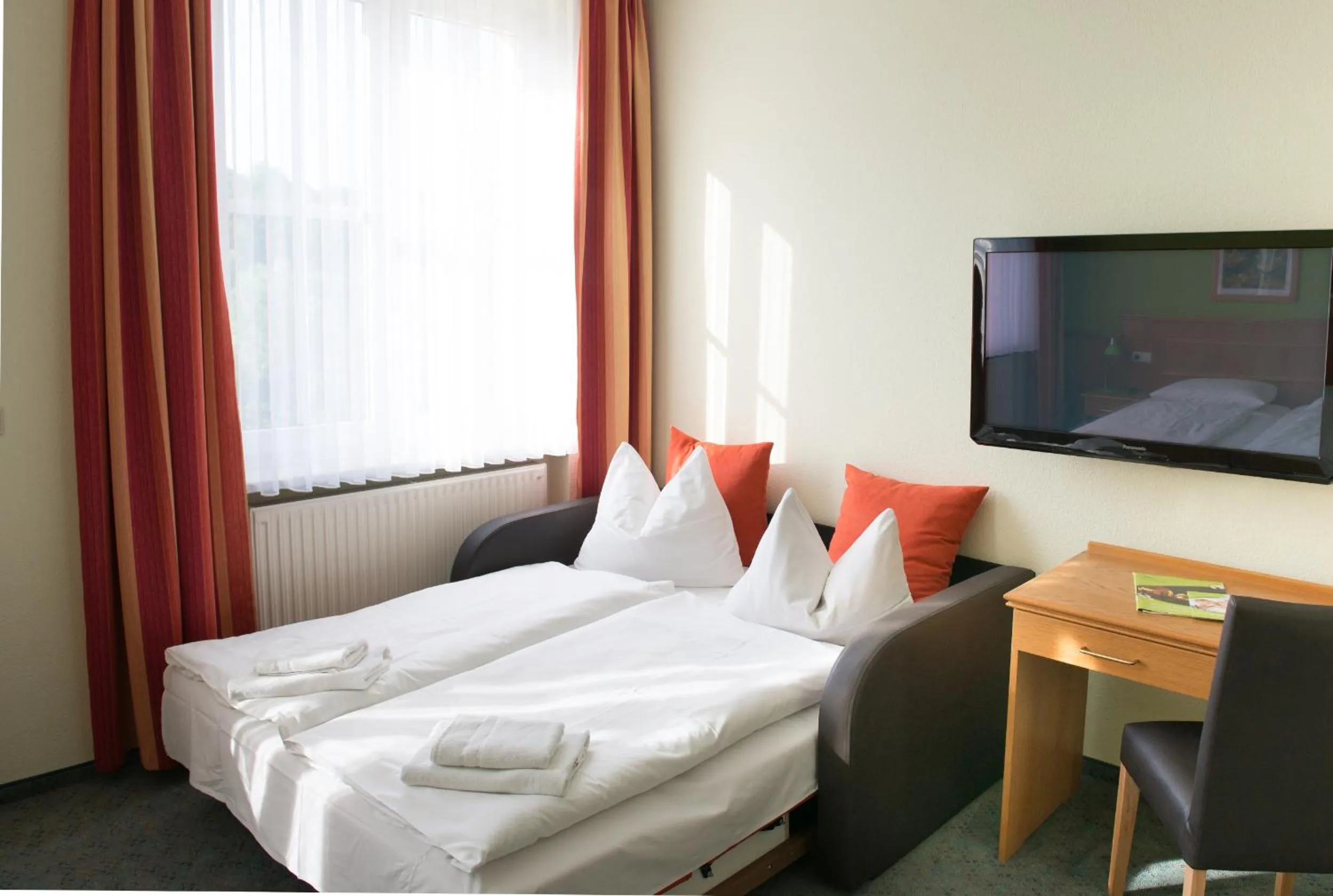Bed in Land- und Golfhotel Alte Fliegerschule