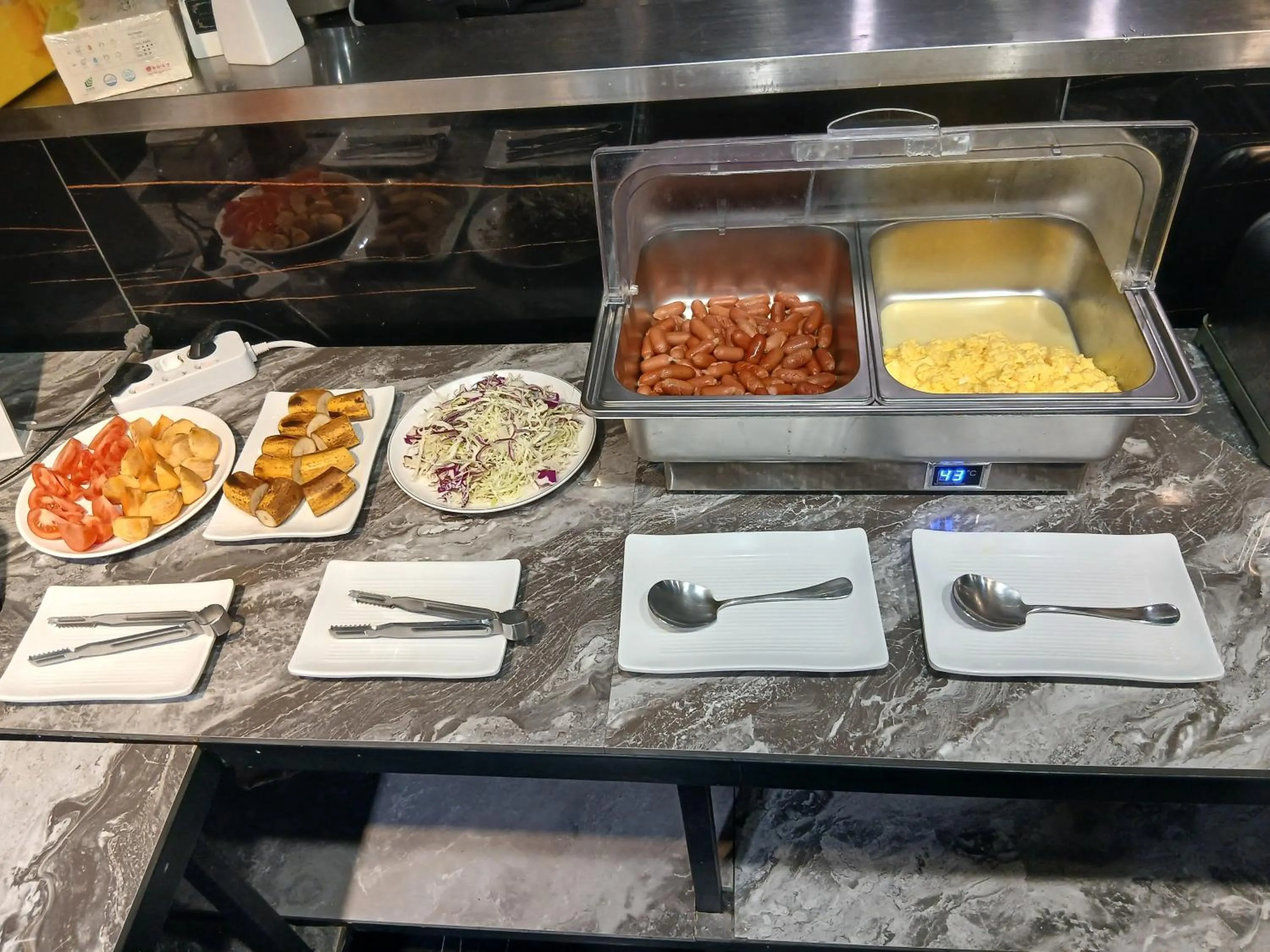 Restaurant/places to eat in HOTEL THE MAY Jongno