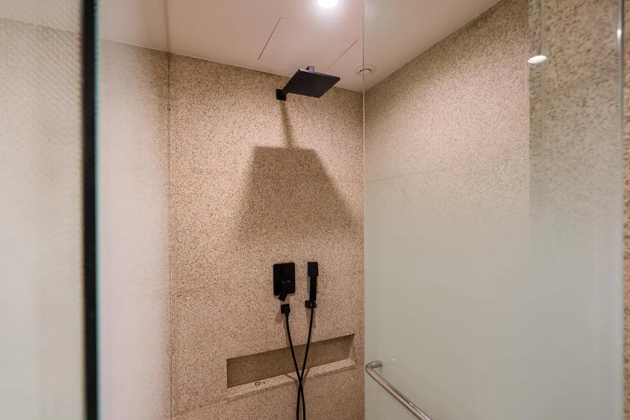 Shower in HOTEL THE MAY Jongno