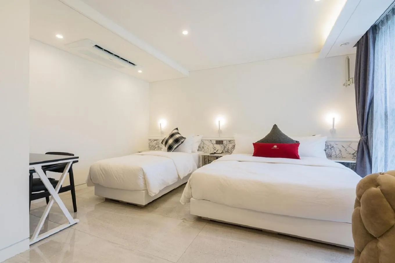 Property building, Bed in HOTEL THE MAY Jongno