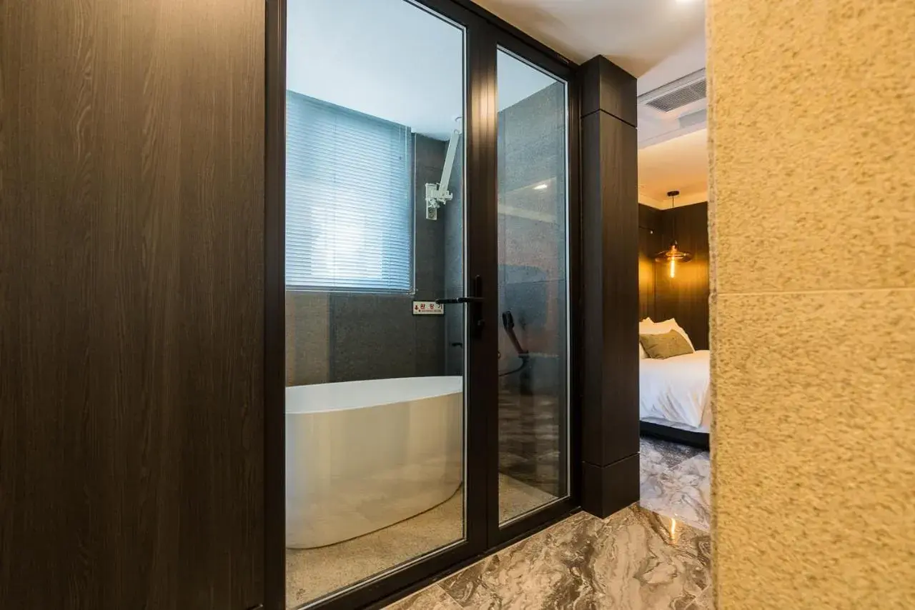 Bedroom, Bed in HOTEL THE MAY Jongno Bedroom, Bed in HOTEL THE MAY Jongno