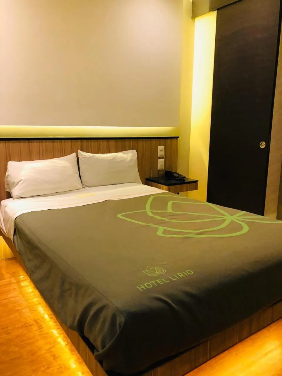 Bed in Hotel Lirio - Adult Only