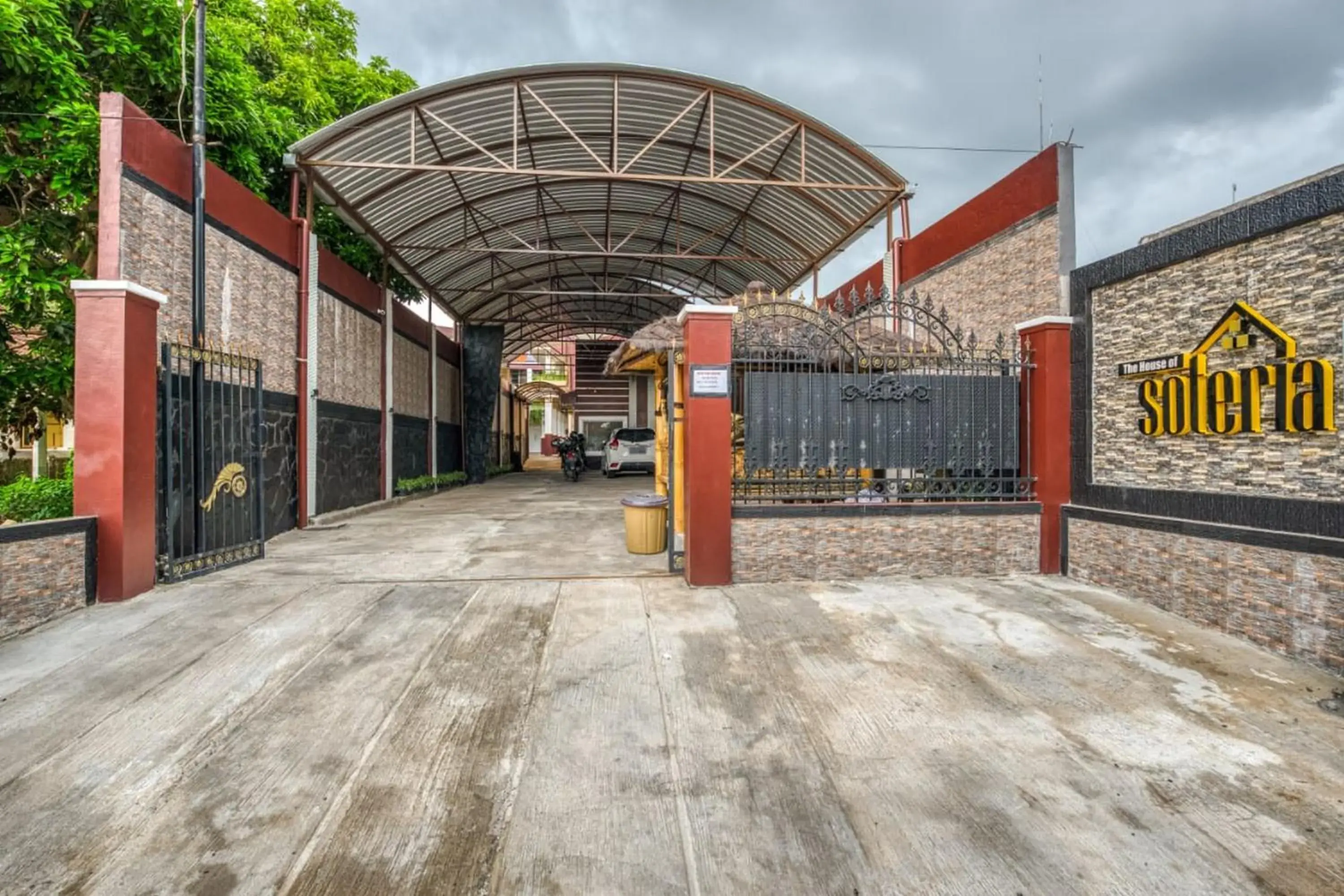 RedDoorz Syariah near Kebon Rojo Park Blitar RedDoorz Syariah near Kebon Rojo Park Blitar