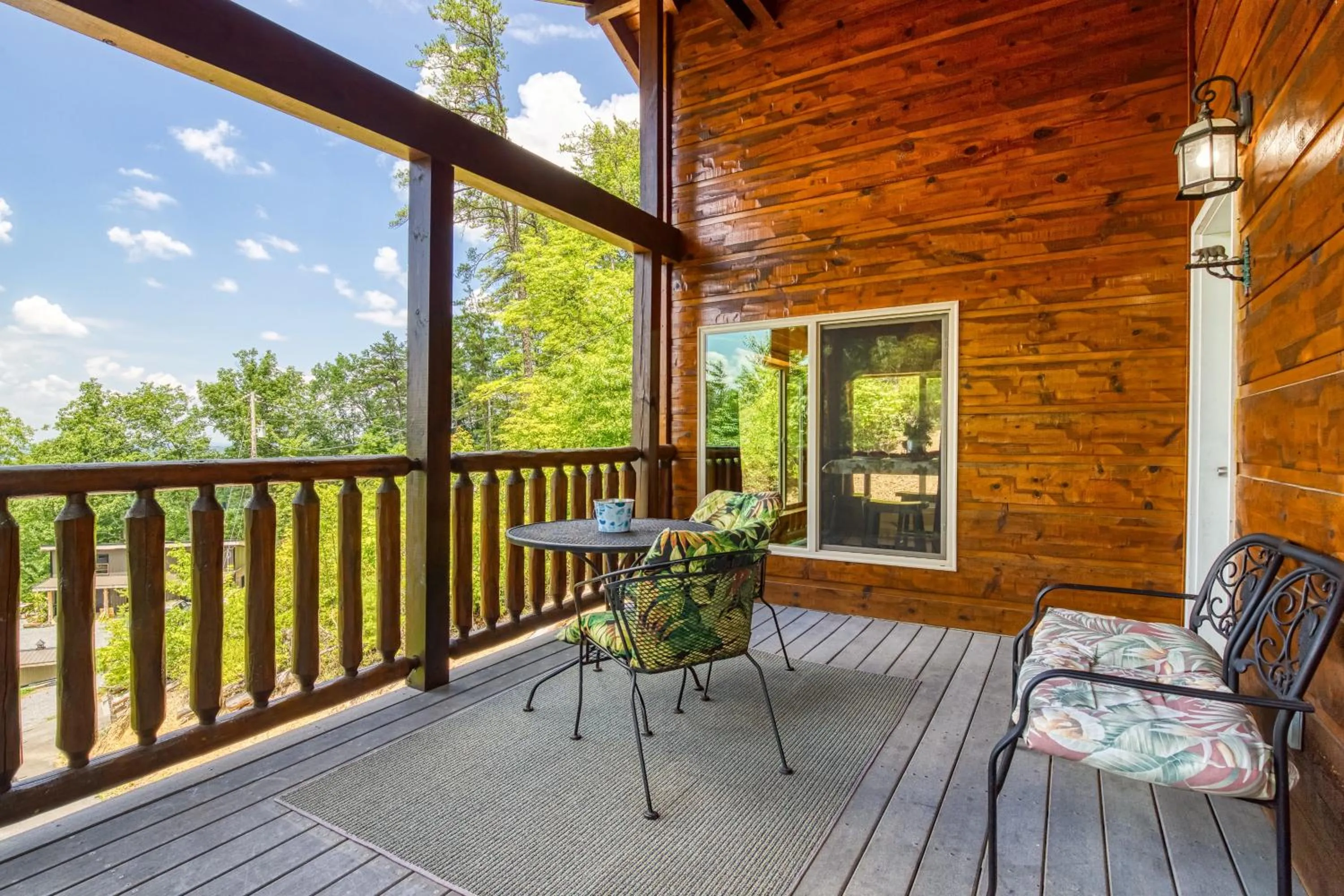 Bear Elegance - Theater Room, Secluded, Heart Shaped Tub!!!