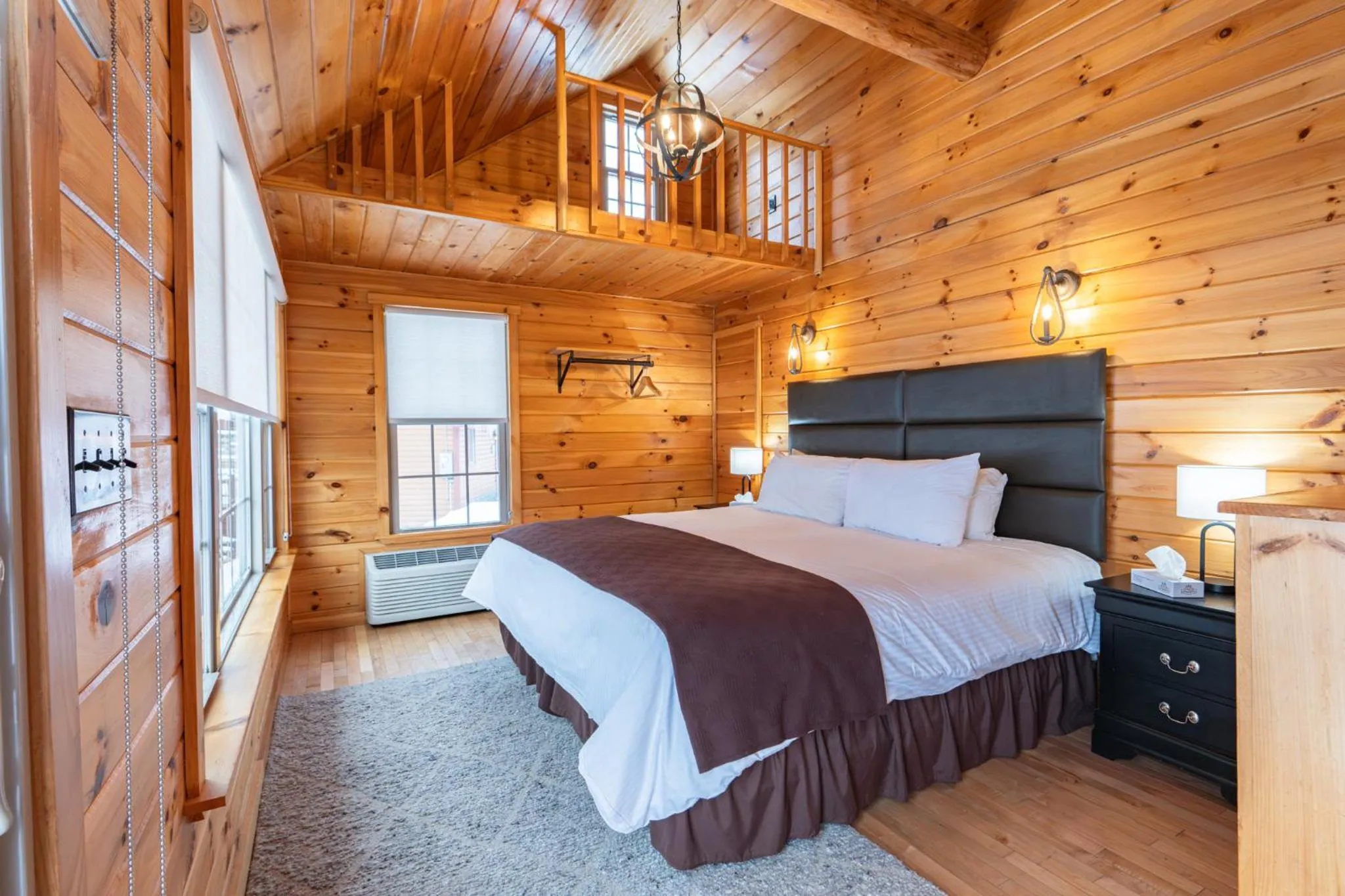 Bed in Cedar Select #16– Cozy Townhouse