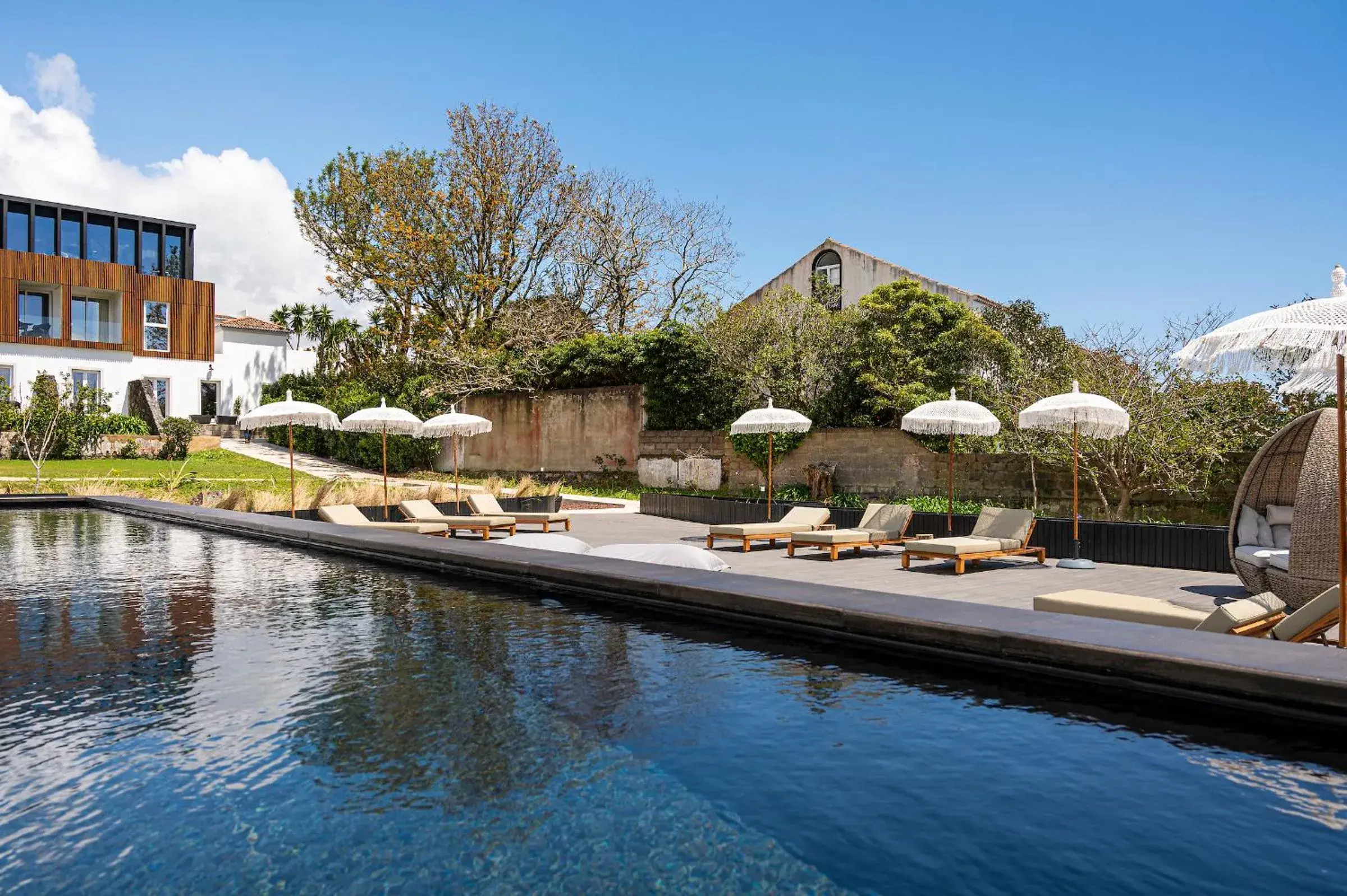 Swimming pool in Senhora da Rosa, Tradition & Nature Hotel Swimming pool in Senhora da Rosa, Tradition & Nature Hotel